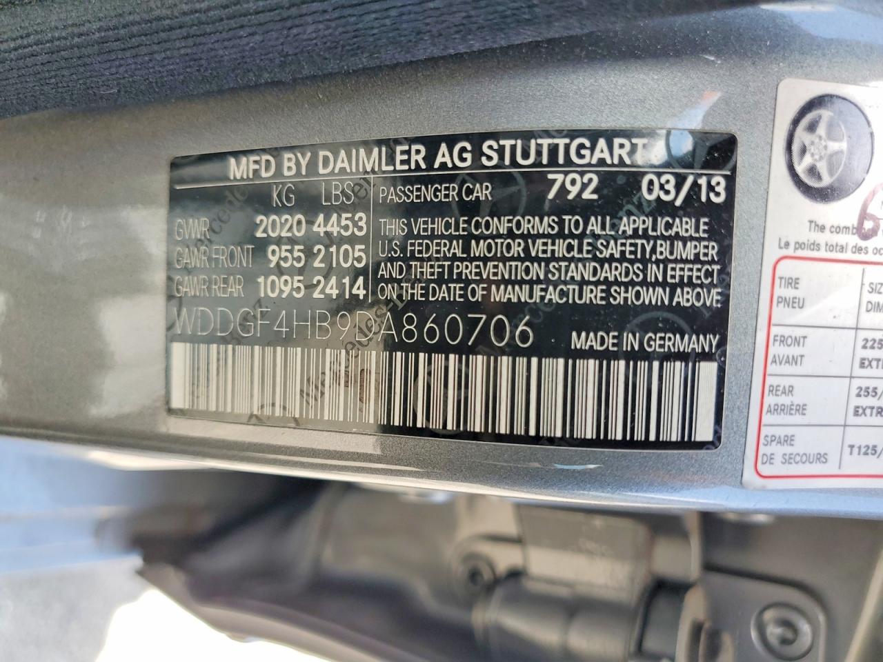2013 Mercedes-benz C 250 Gray vin: WDDGF4HB9DA860706
