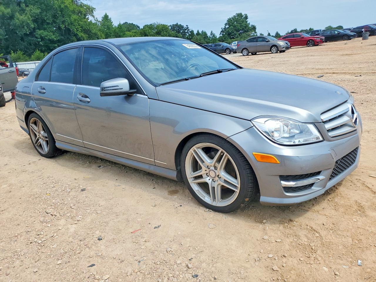 2013 Mercedes-benz C 250 Серый vin: WDDGF4HB9DR243873