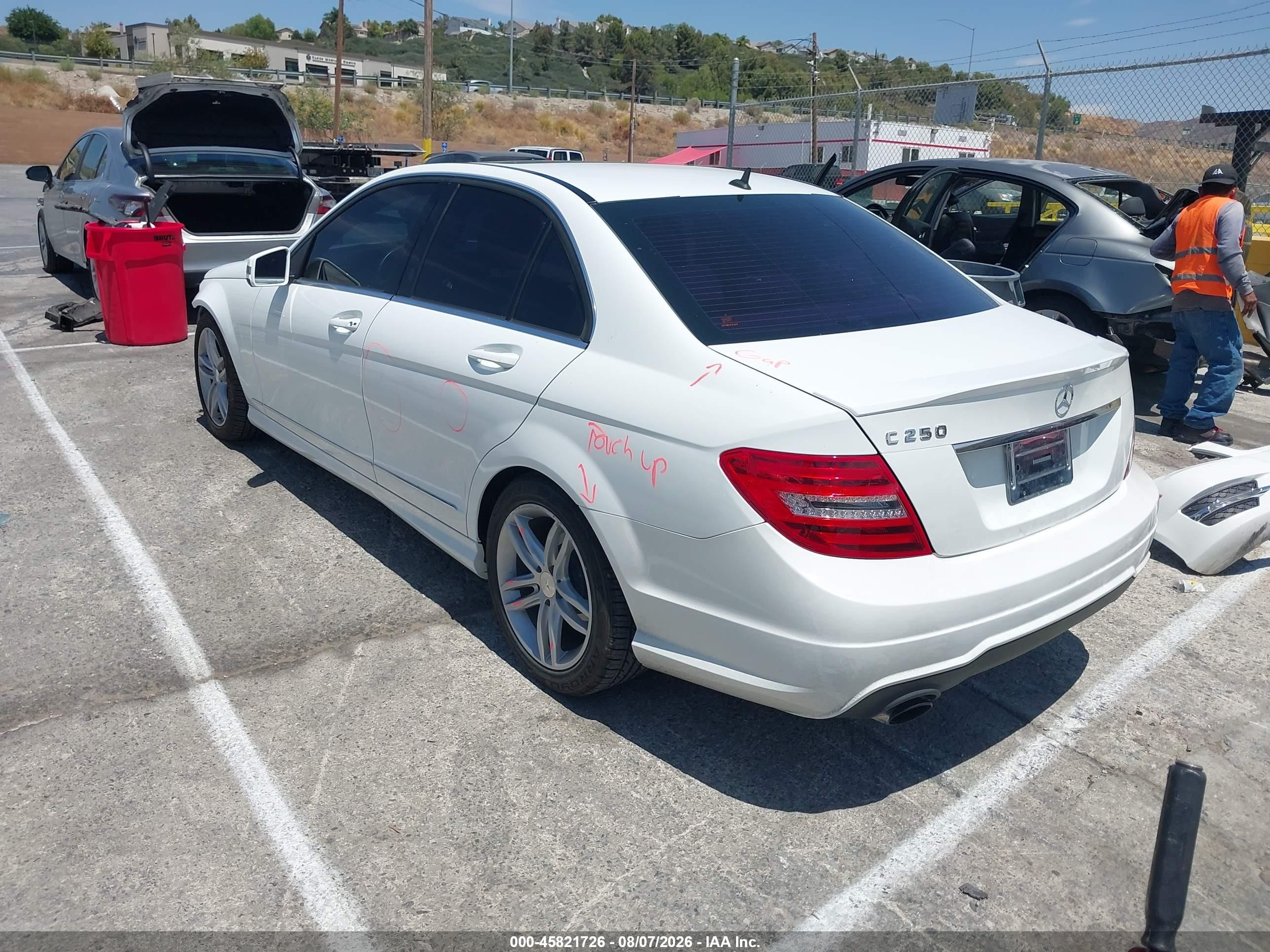 2013 Mercedes-benz C 250 Sport White vin: WDDGF4HB9DR265064