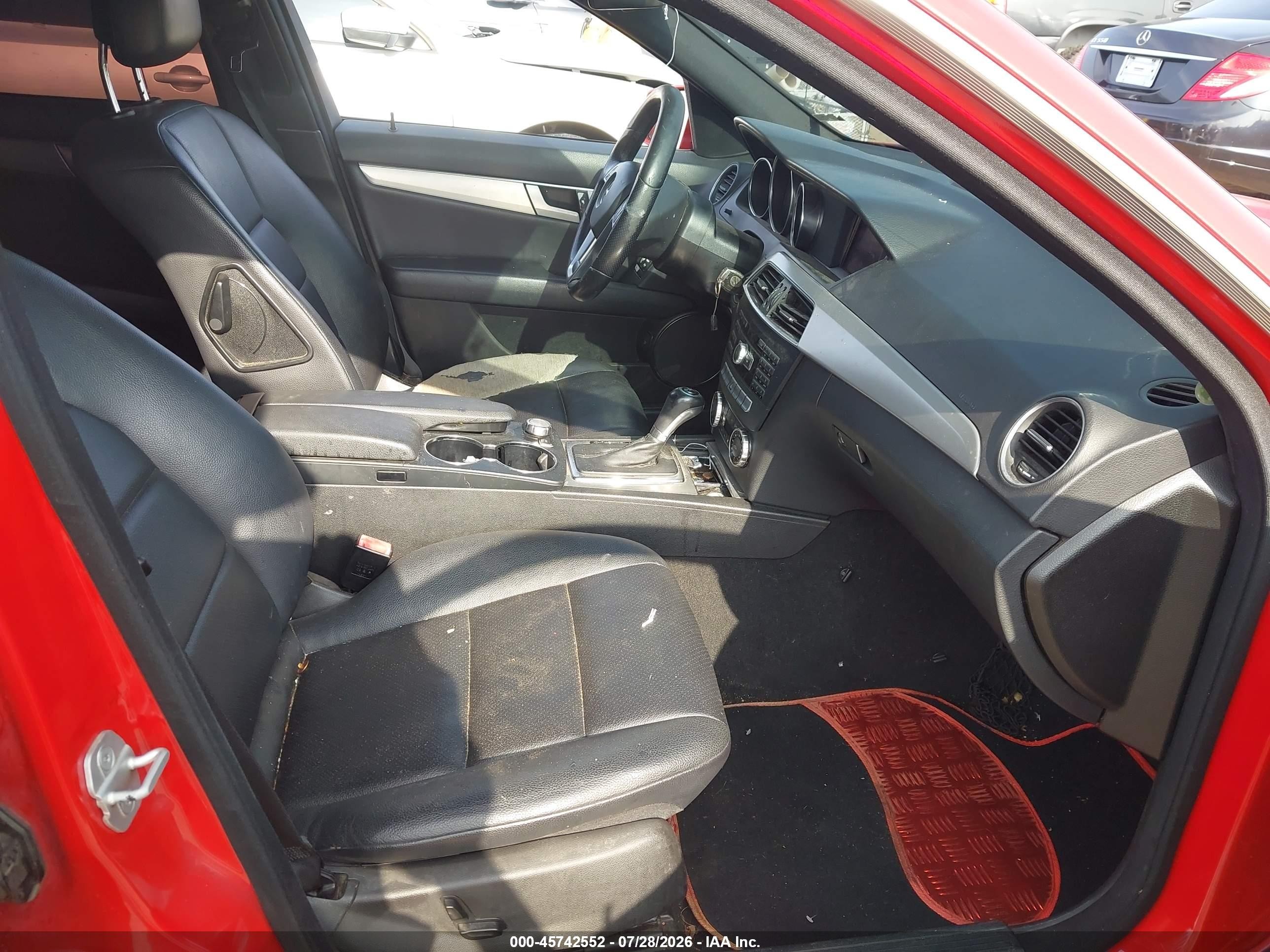 2013 Mercedes-benz C 250 Sport Red vin: WDDGF4HB9DR283726