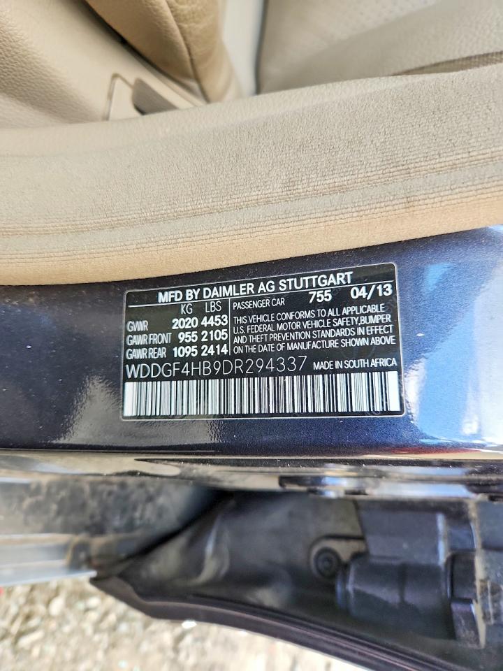 2013 Mercedes-benz C 250 Угольный vin: WDDGF4HB9DR294337