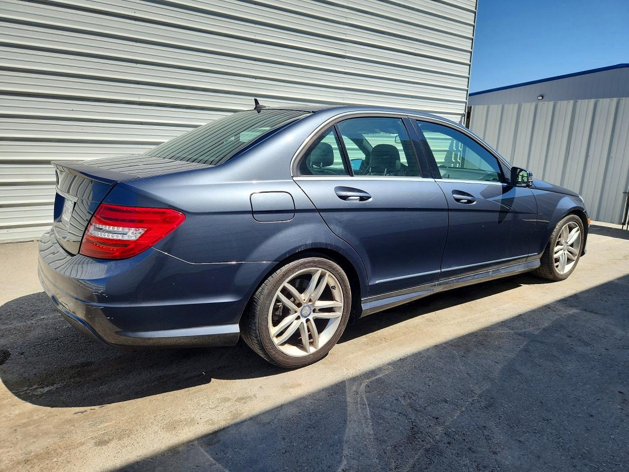 2014 Mercedes-benz C 250 Gray vin: WDDGF4HB9EA928679