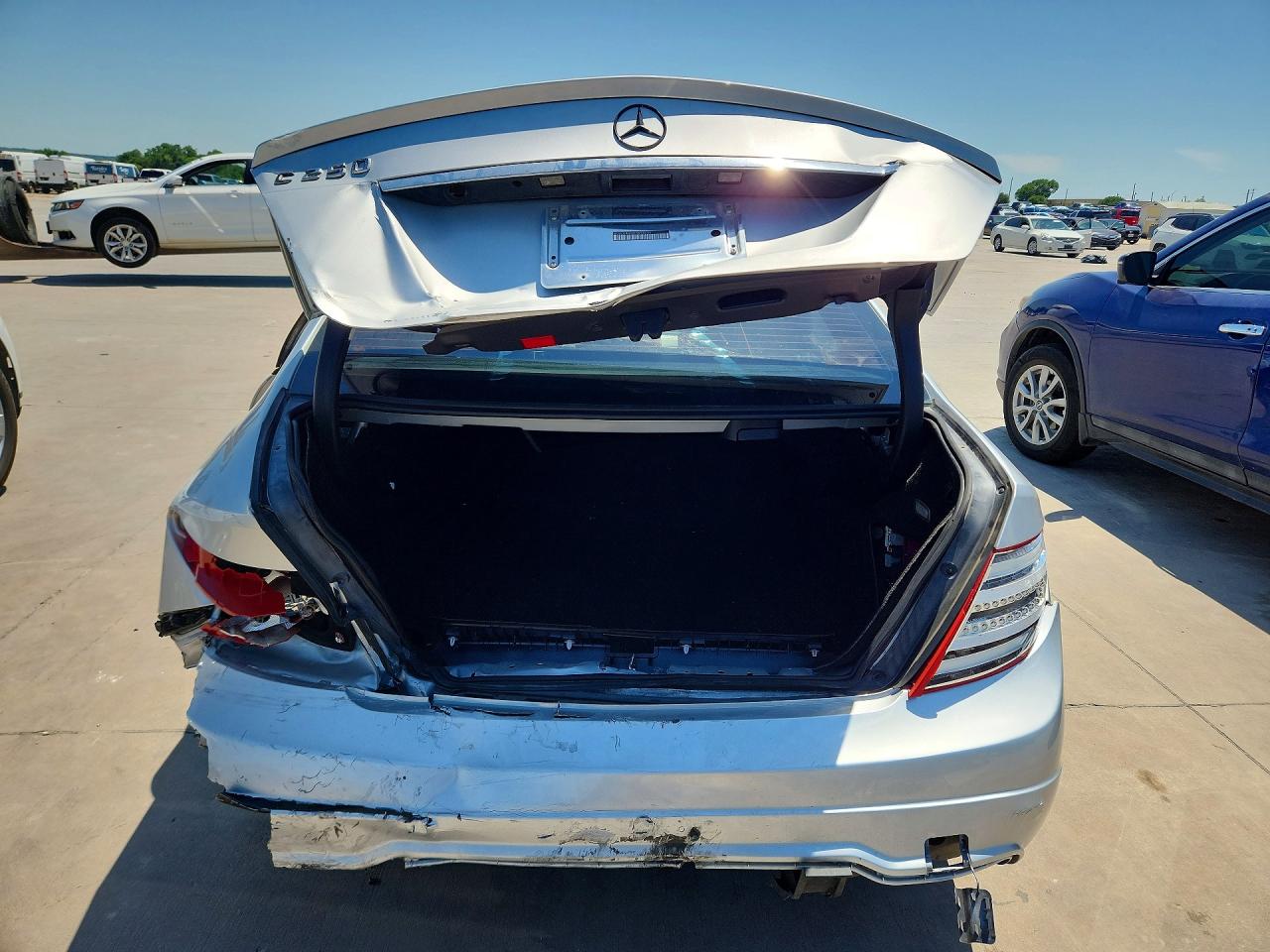 2014 Mercedes-benz C 250 Серебряный vin: WDDGF4HB9EA954232