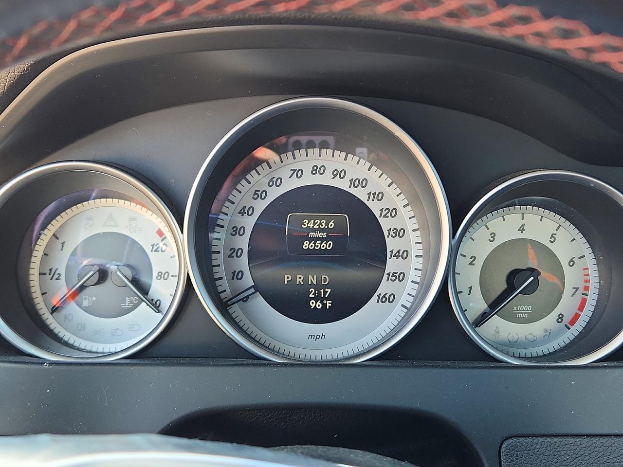 2014 Mercedes-benz C 250 Серебряный vin: WDDGF4HB9EA954232