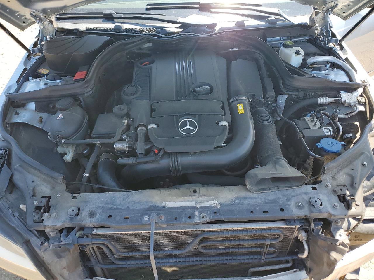 2014 Mercedes-benz C 250 Blue vin: WDDGF4HB9EG167178