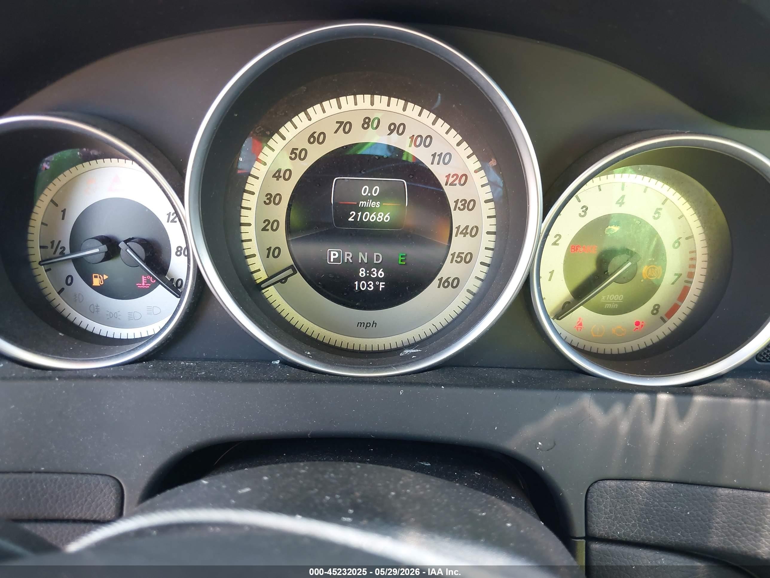 2014 Mercedes-benz C 250 Sport Серый vin: WDDGF4HB9EG211812