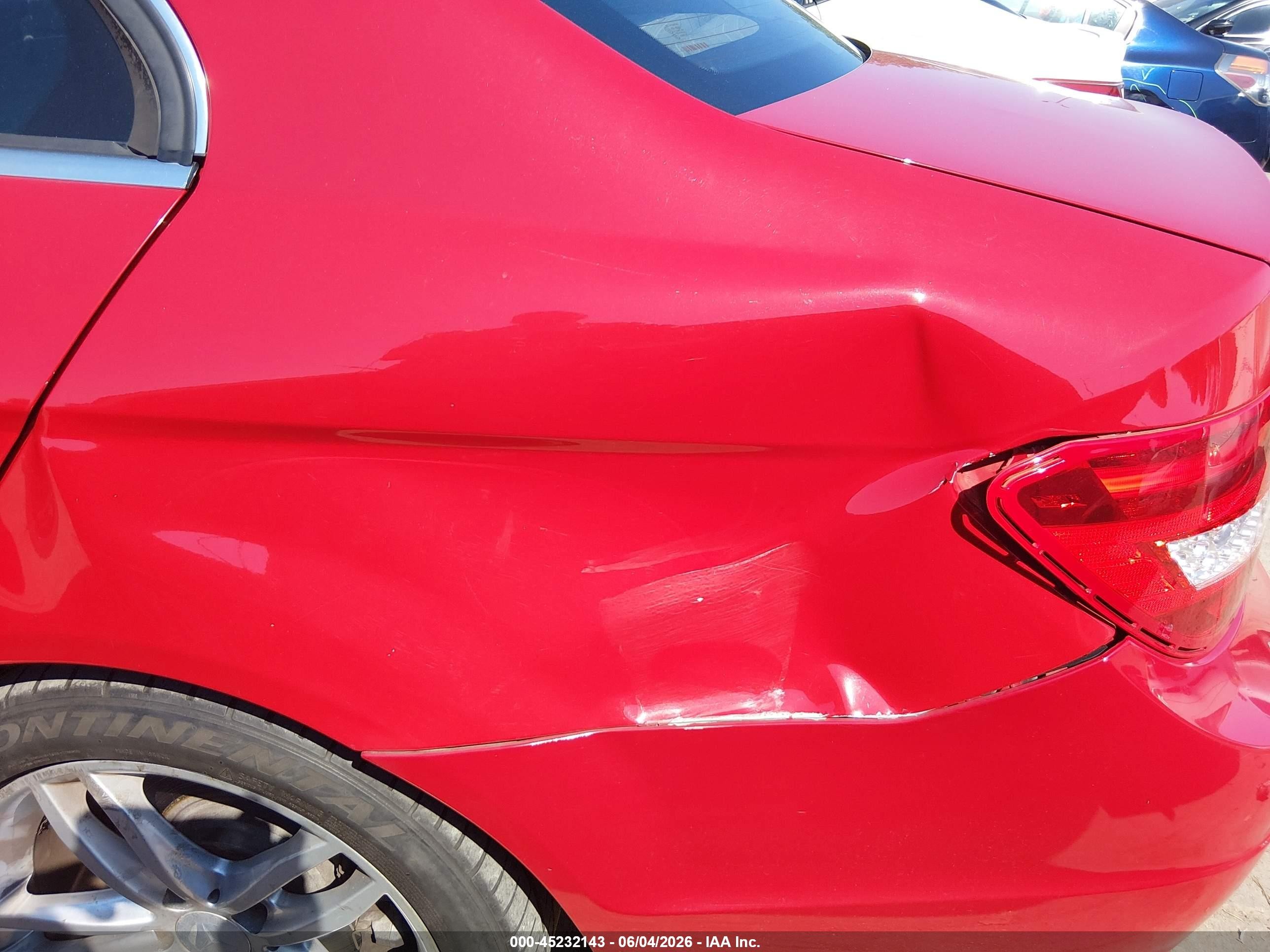 2014 Mercedes-benz C 250 Sport Red vin: WDDGF4HB9ER314393