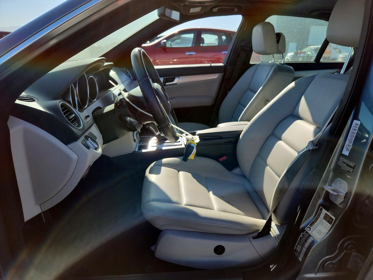 2012 Mercedes-benz C 250 Silver vin: WDDGF4HBXCA607330