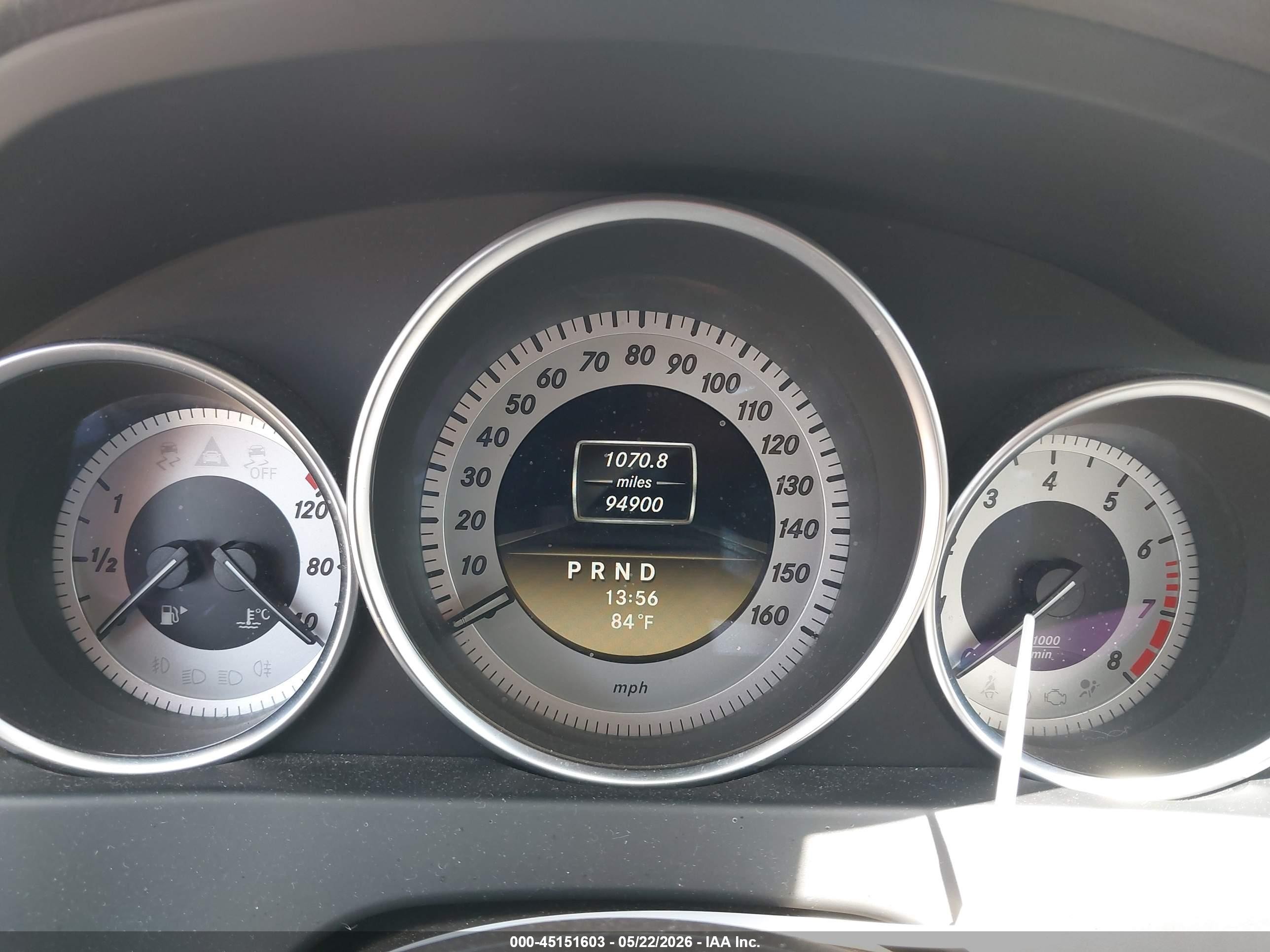 2012 Mercedes-benz C 250 Luxury/sport White vin: WDDGF4HBXCA681962
