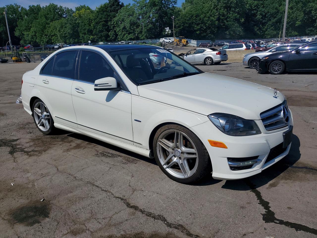 2012 Mercedes-benz C 250 White vin: WDDGF4HBXCR202375