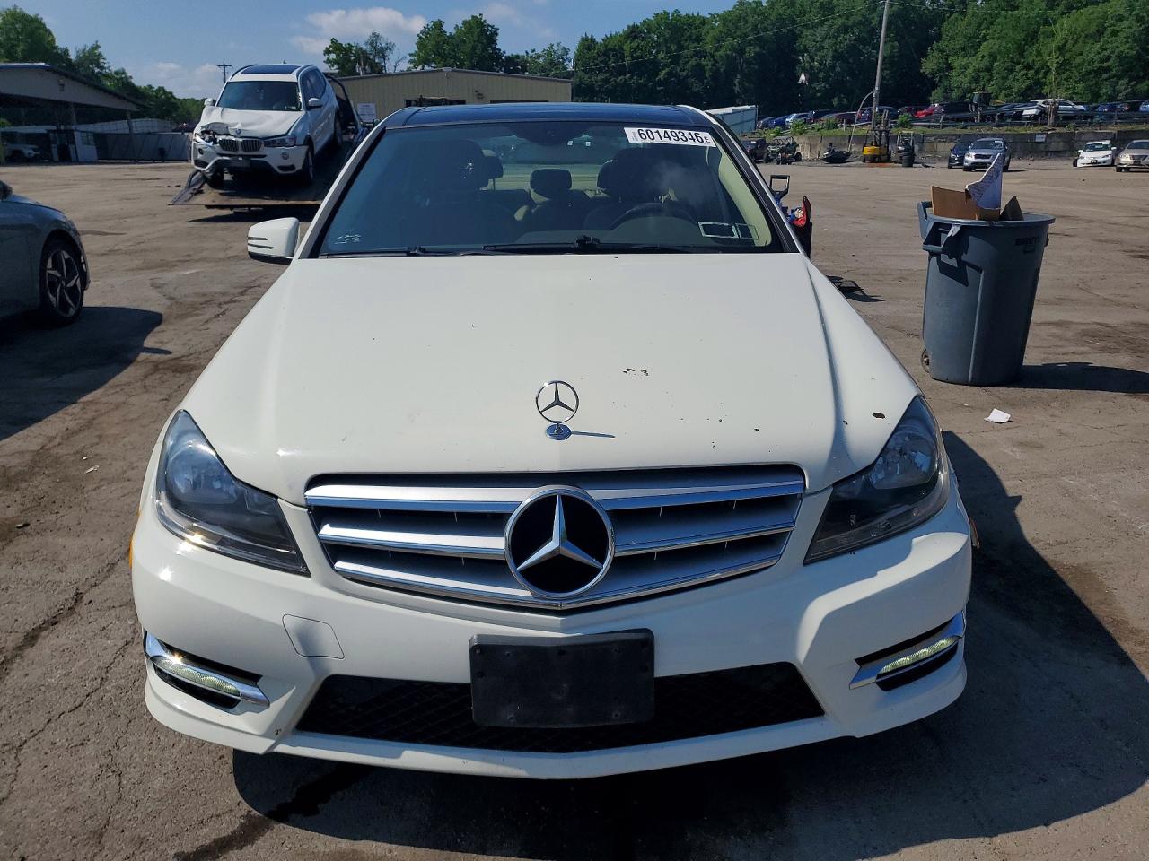 2012 Mercedes-benz C 250 White vin: WDDGF4HBXCR202375