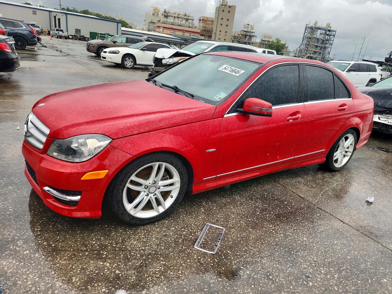 2012 Mercedes-benz C 250 Red vin: WDDGF4HBXCR203980