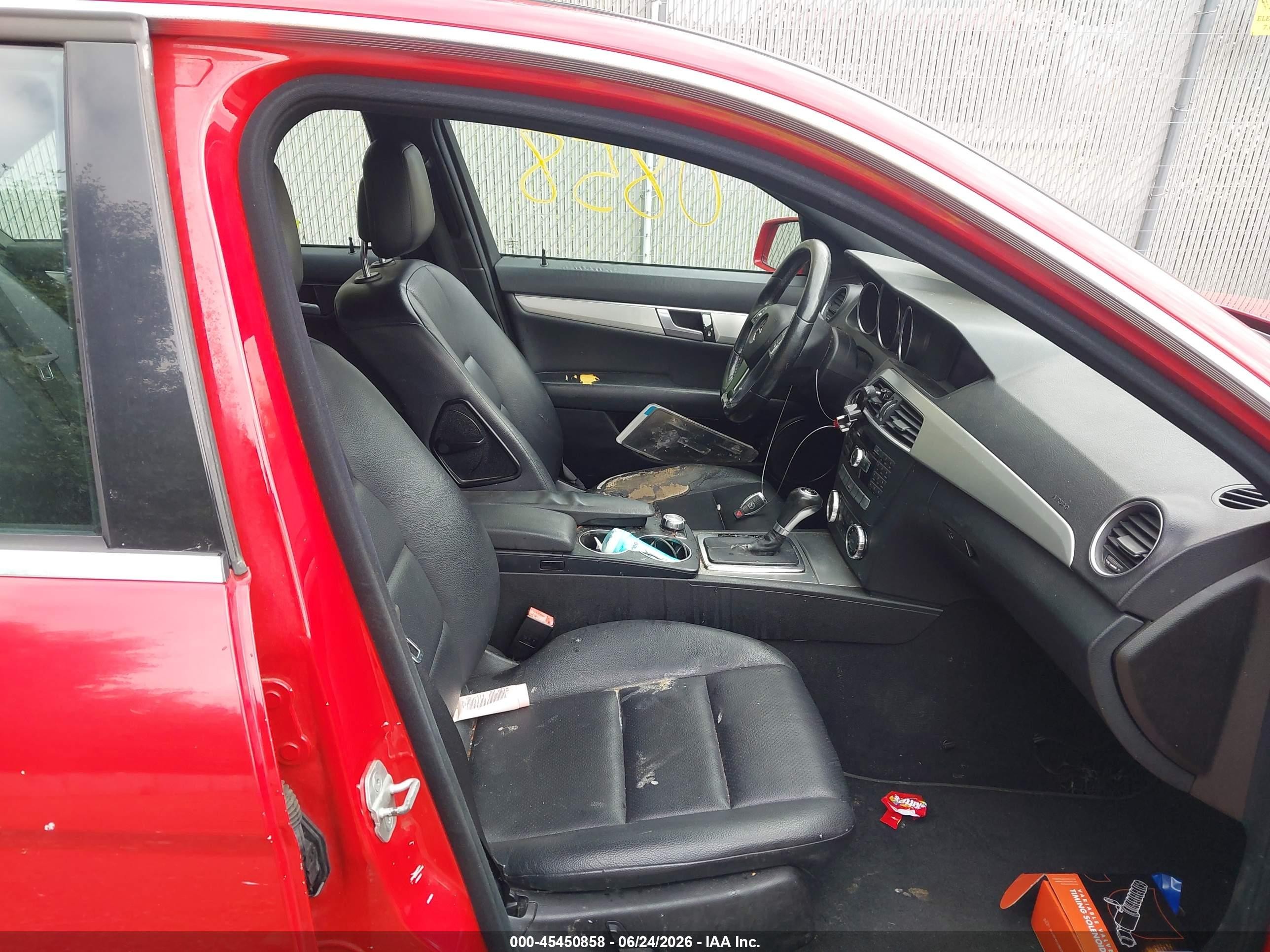 2012 Mercedes-benz C 250 Sport Red vin: WDDGF4HBXCR210234