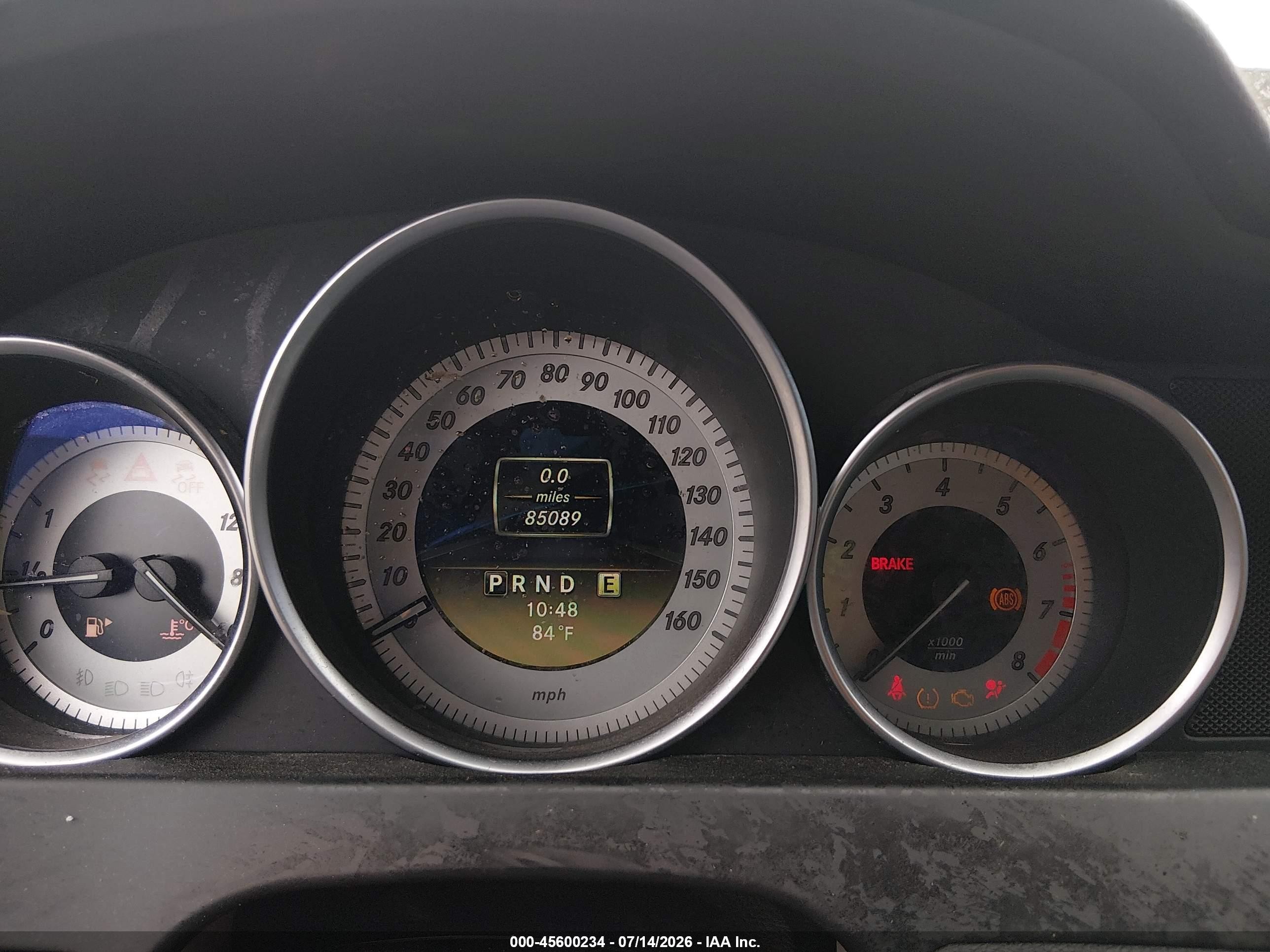 2012 Mercedes-benz C 250 Sport Серый vin: WDDGF4HBXCR210864