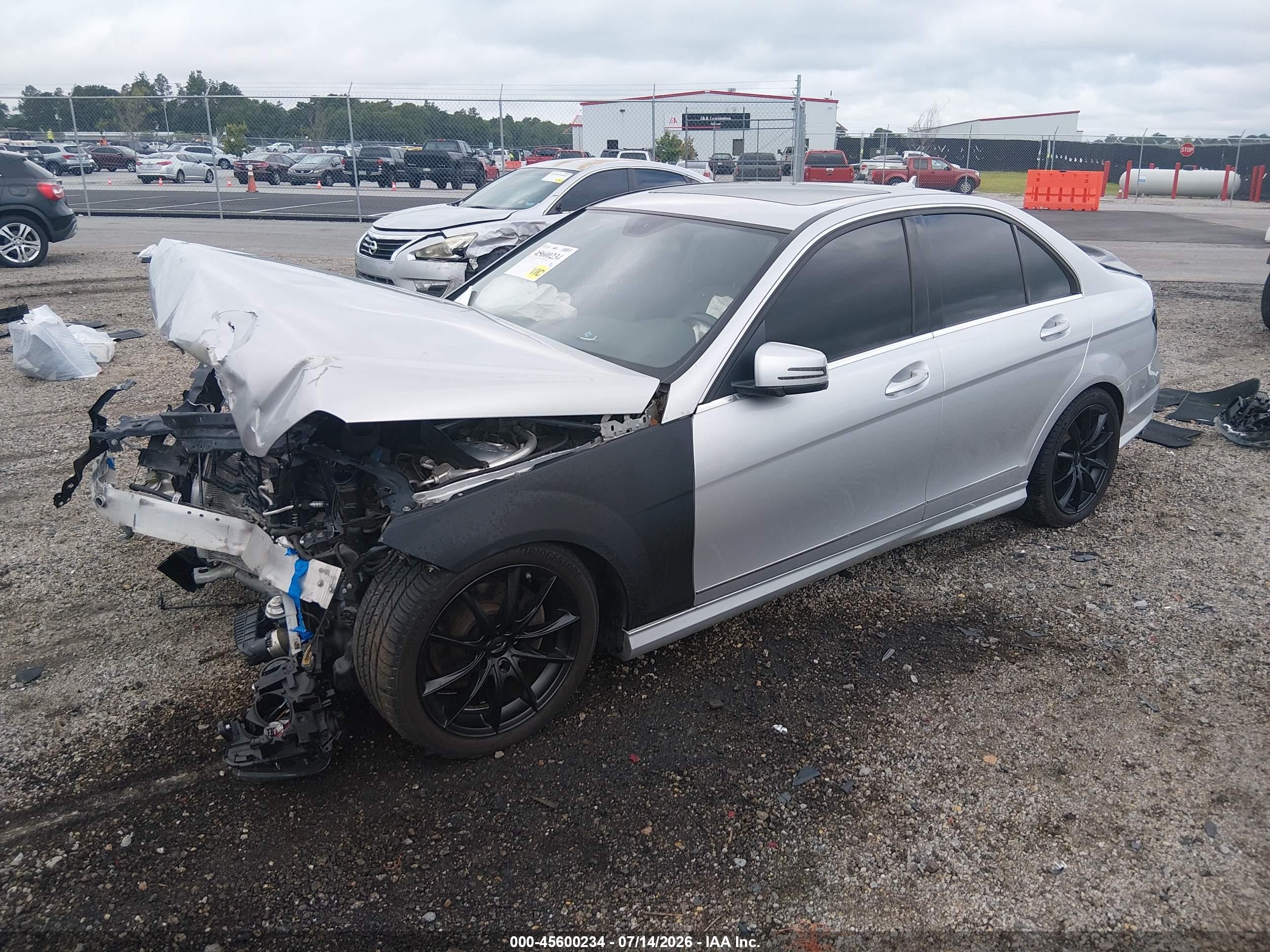 2012 Mercedes-benz C 250 Sport Серый vin: WDDGF4HBXCR210864