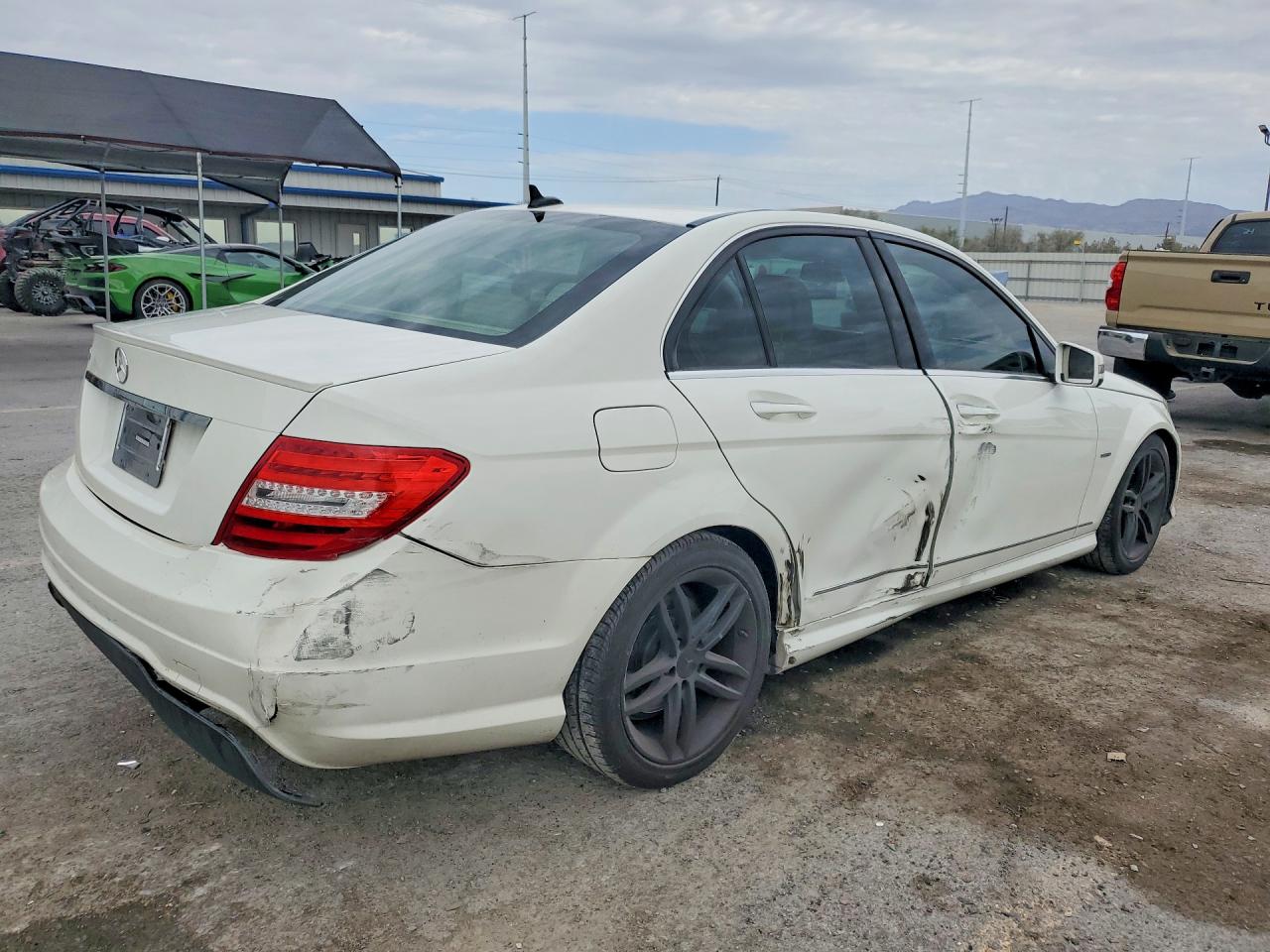 2012 Mercedes-benz C 250 White vin: WDDGF4HBXCR214994