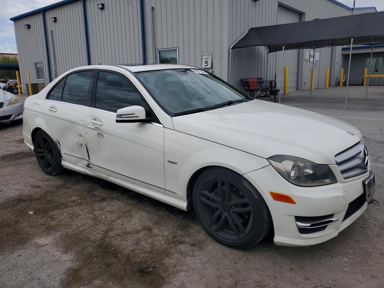 2012 Mercedes-benz C 250 White vin: WDDGF4HBXCR214994