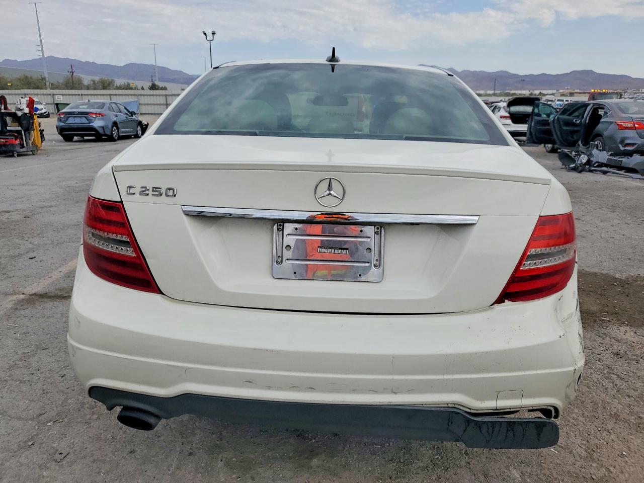2012 Mercedes-benz C 250 White vin: WDDGF4HBXCR214994