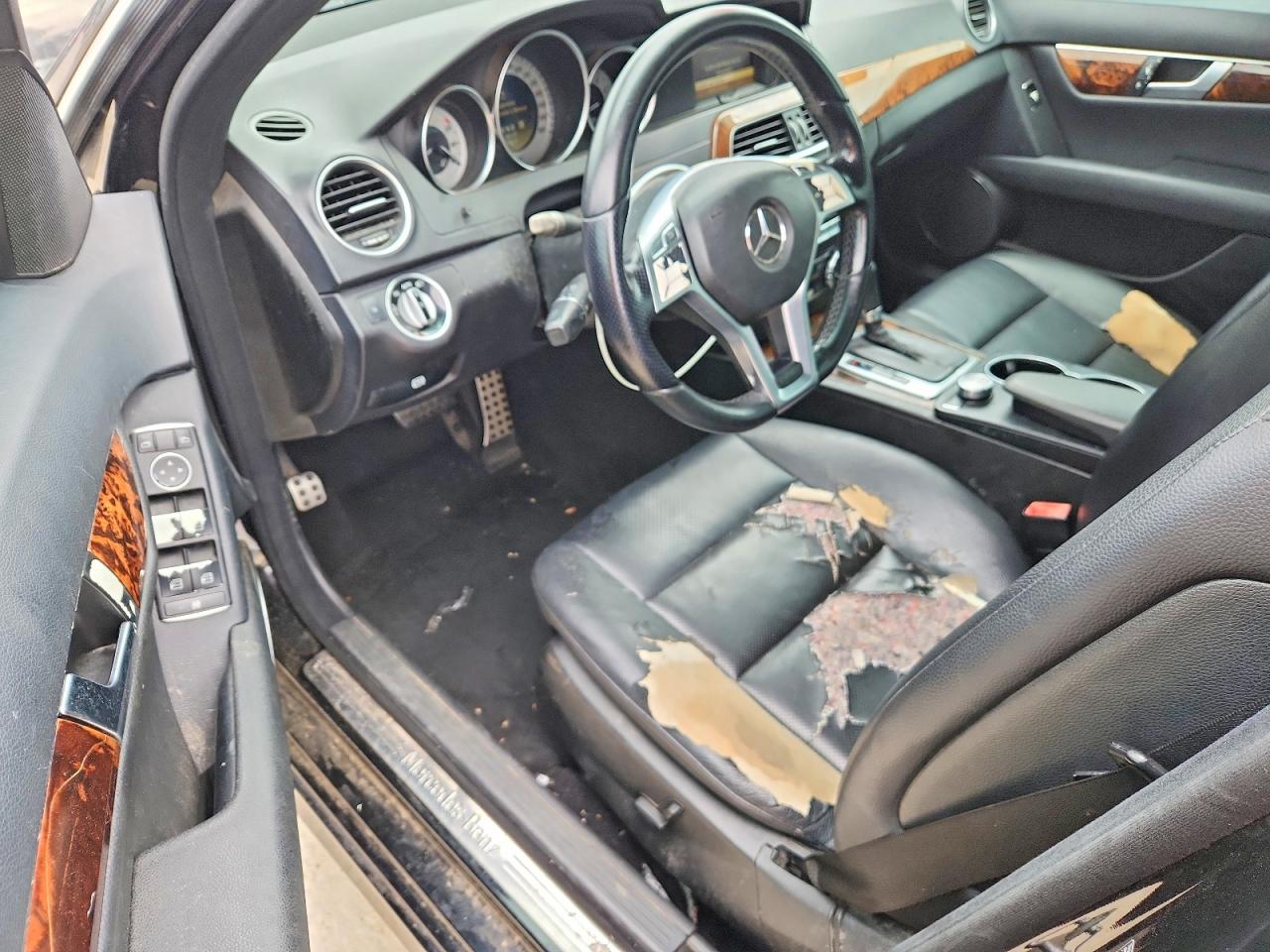 2012 Mercedes-benz C 250 Black vin: WDDGF4HBXCR216874