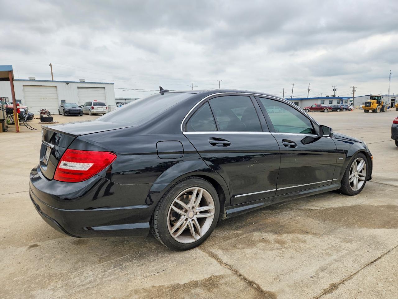 2012 Mercedes-benz C 250 Black vin: WDDGF4HBXCR216874