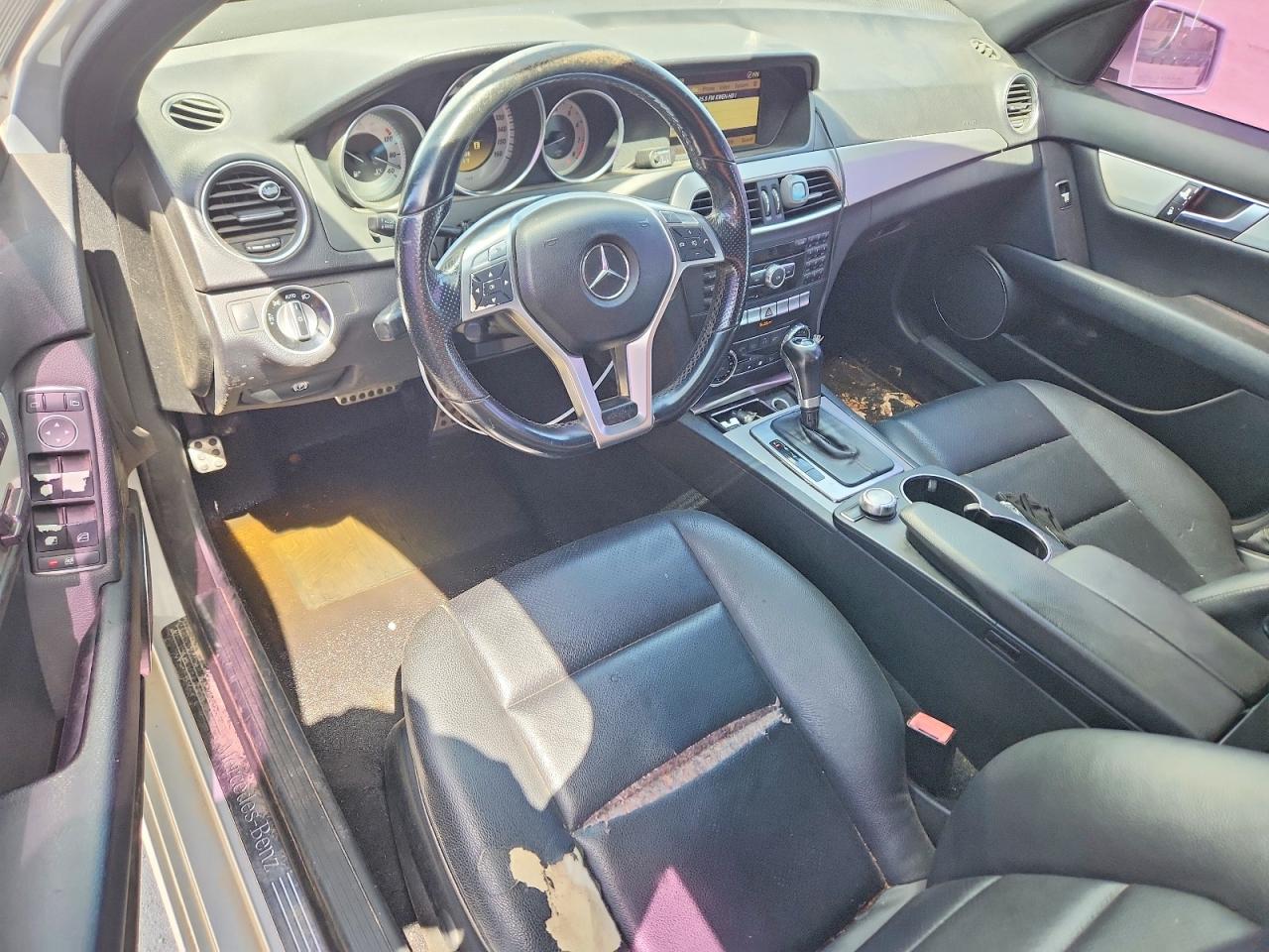 2012 Mercedes-benz Benz Gray vin: WDDGF4HBXCR237773