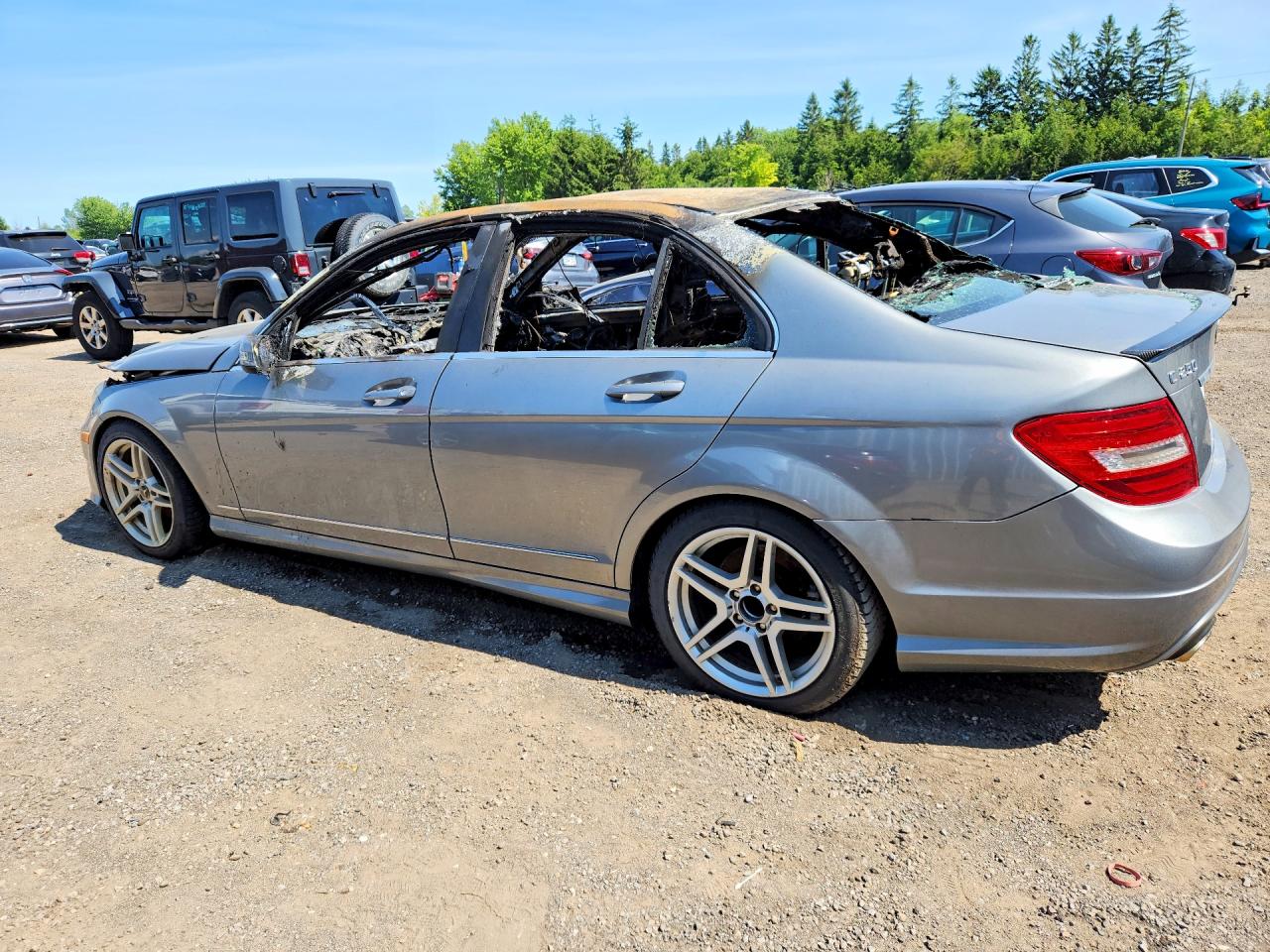 2013 Mercedes-benz C 250 Silver vin: WDDGF4HBXDA743491