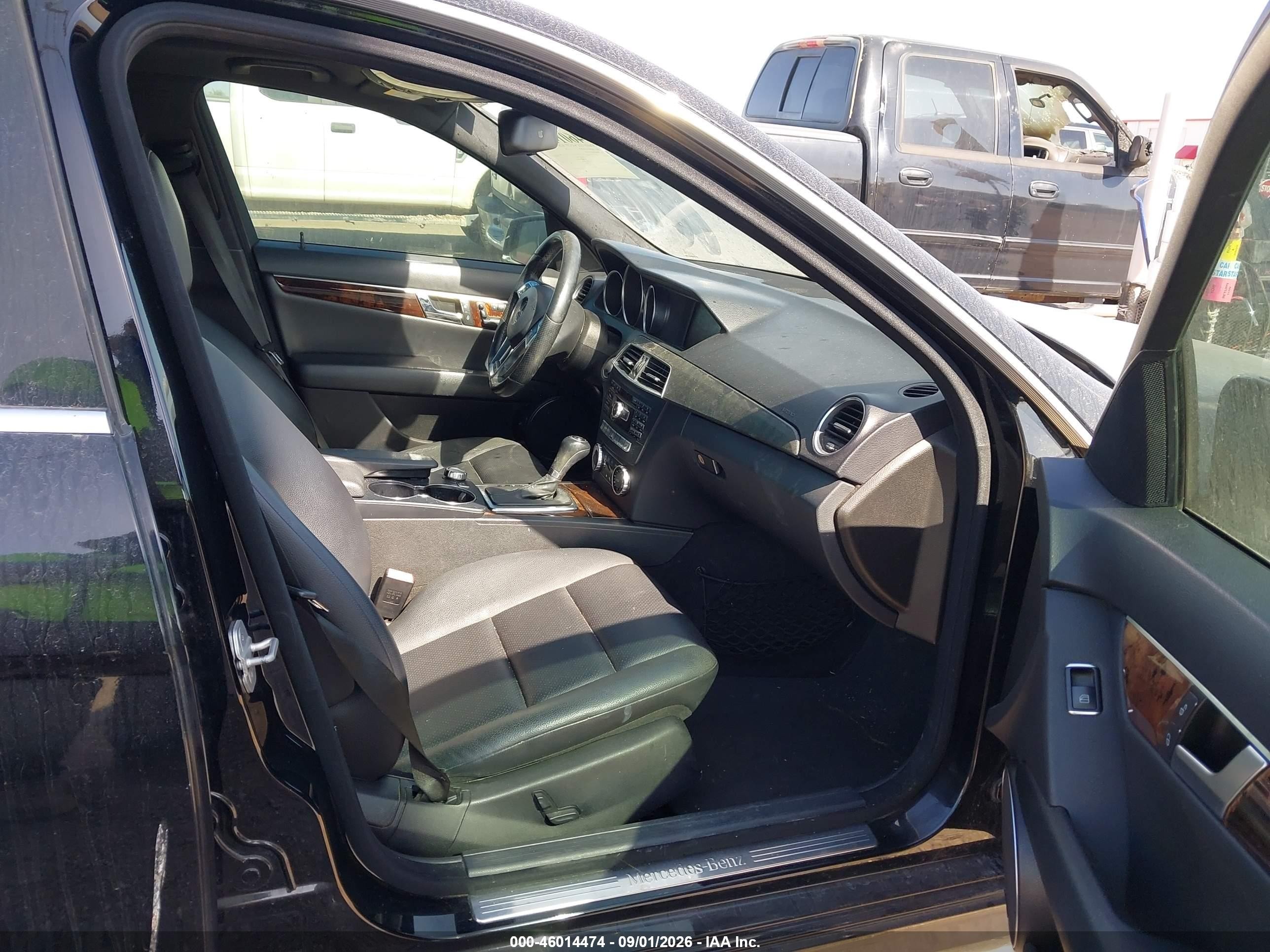 2013 Mercedes-benz C 250 Sport Black vin: WDDGF4HBXDA775955