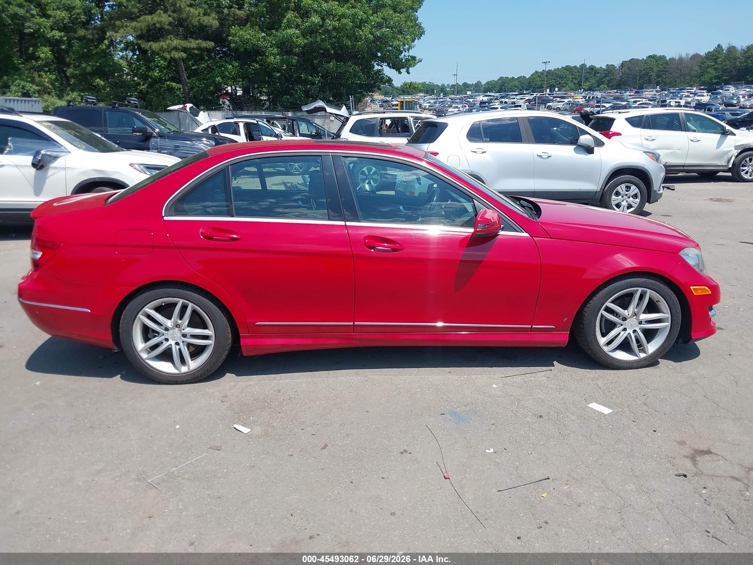 2013 Mercedes-benz C 250 Sport Red vin: WDDGF4HBXDA787099