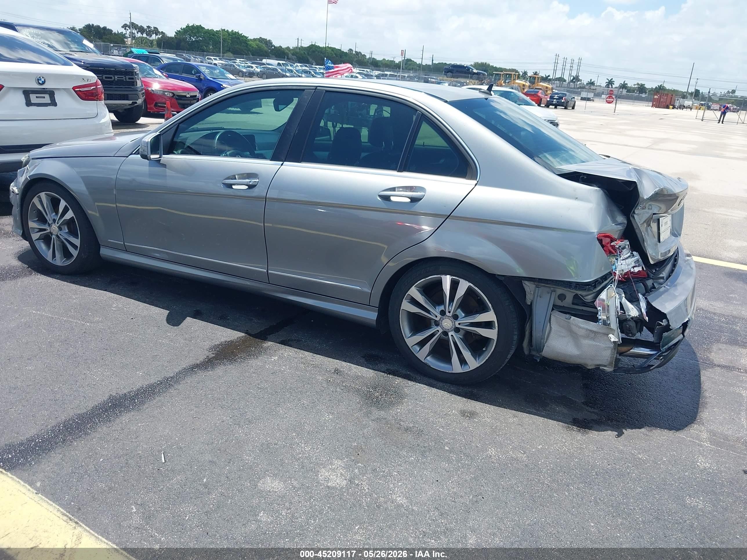 2013 Mercedes-benz C 250 Sport Gray vin: WDDGF4HBXDA828718