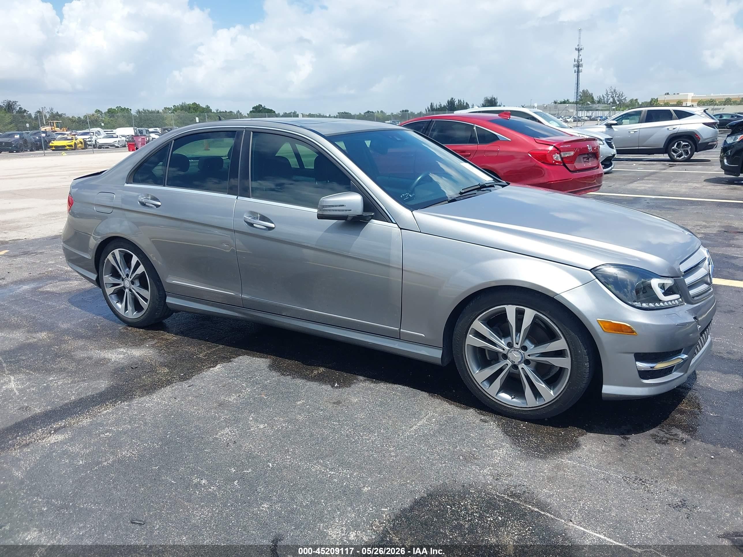 2013 Mercedes-benz C 250 Sport Gray vin: WDDGF4HBXDA828718