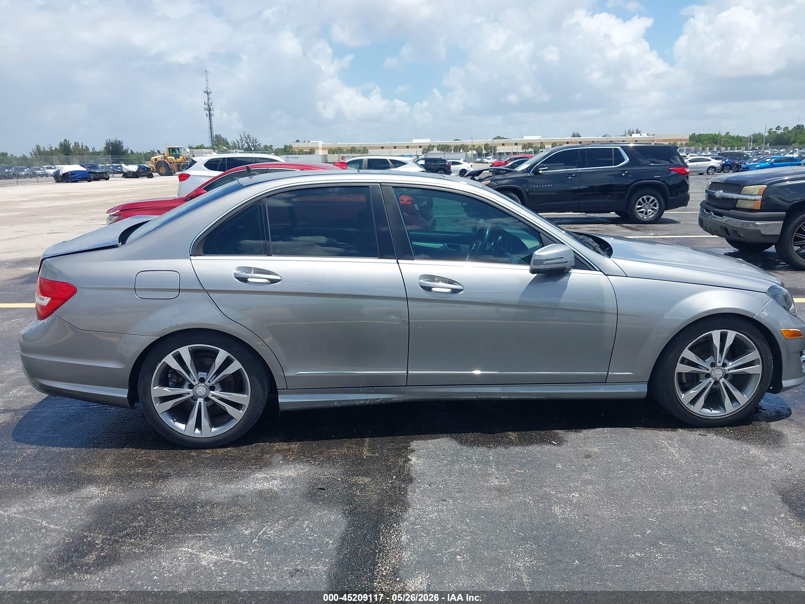 2013 Mercedes-benz C 250 Sport Gray vin: WDDGF4HBXDA828718