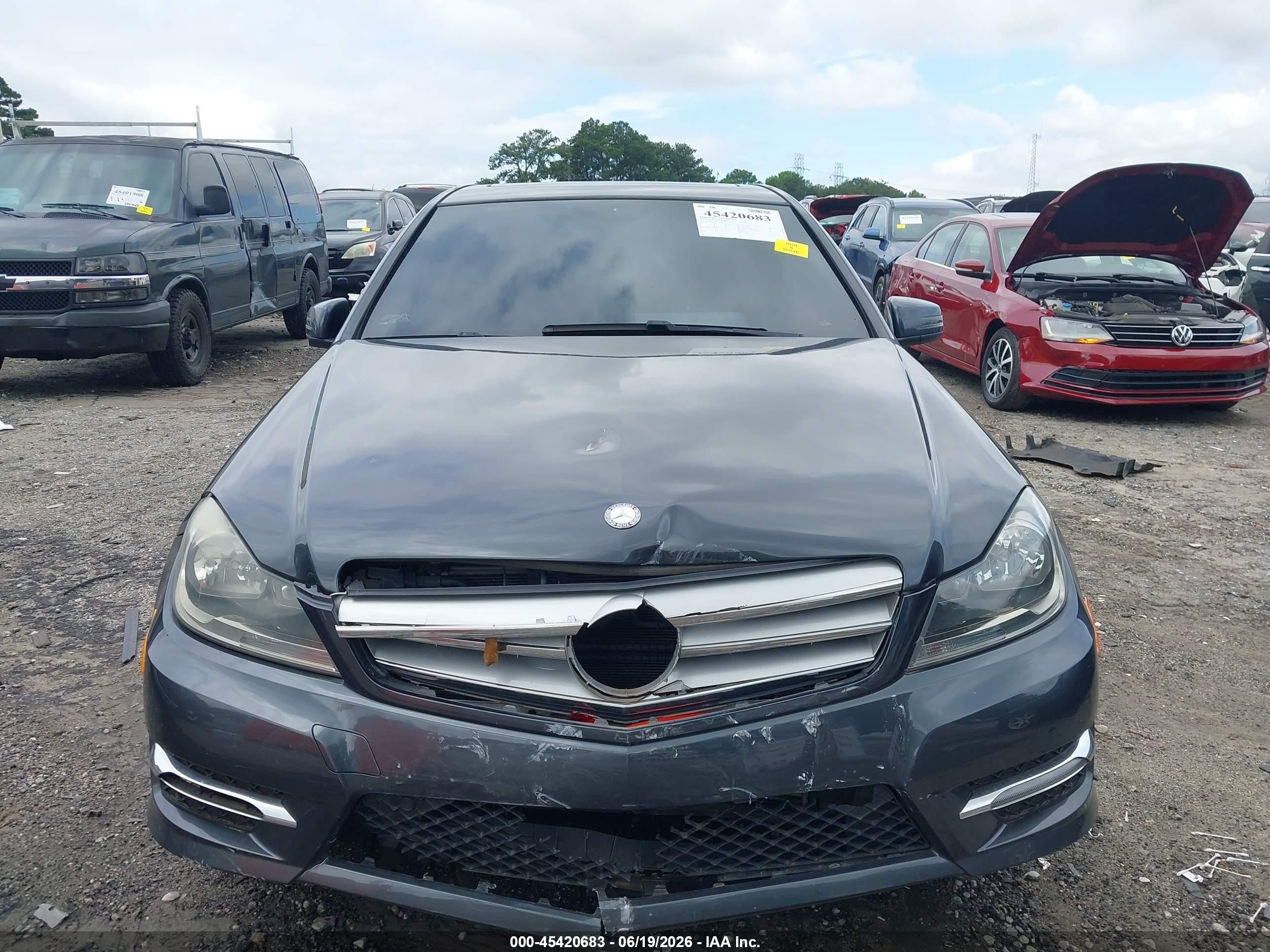 2013 Mercedes-benz C 250 Sport Gray vin: WDDGF4HBXDA841534