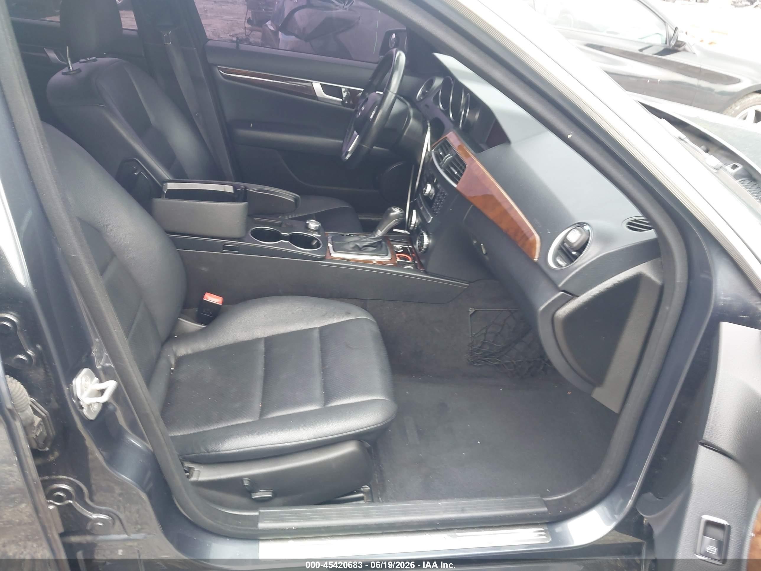 2013 Mercedes-benz C 250 Sport Gray vin: WDDGF4HBXDA841534