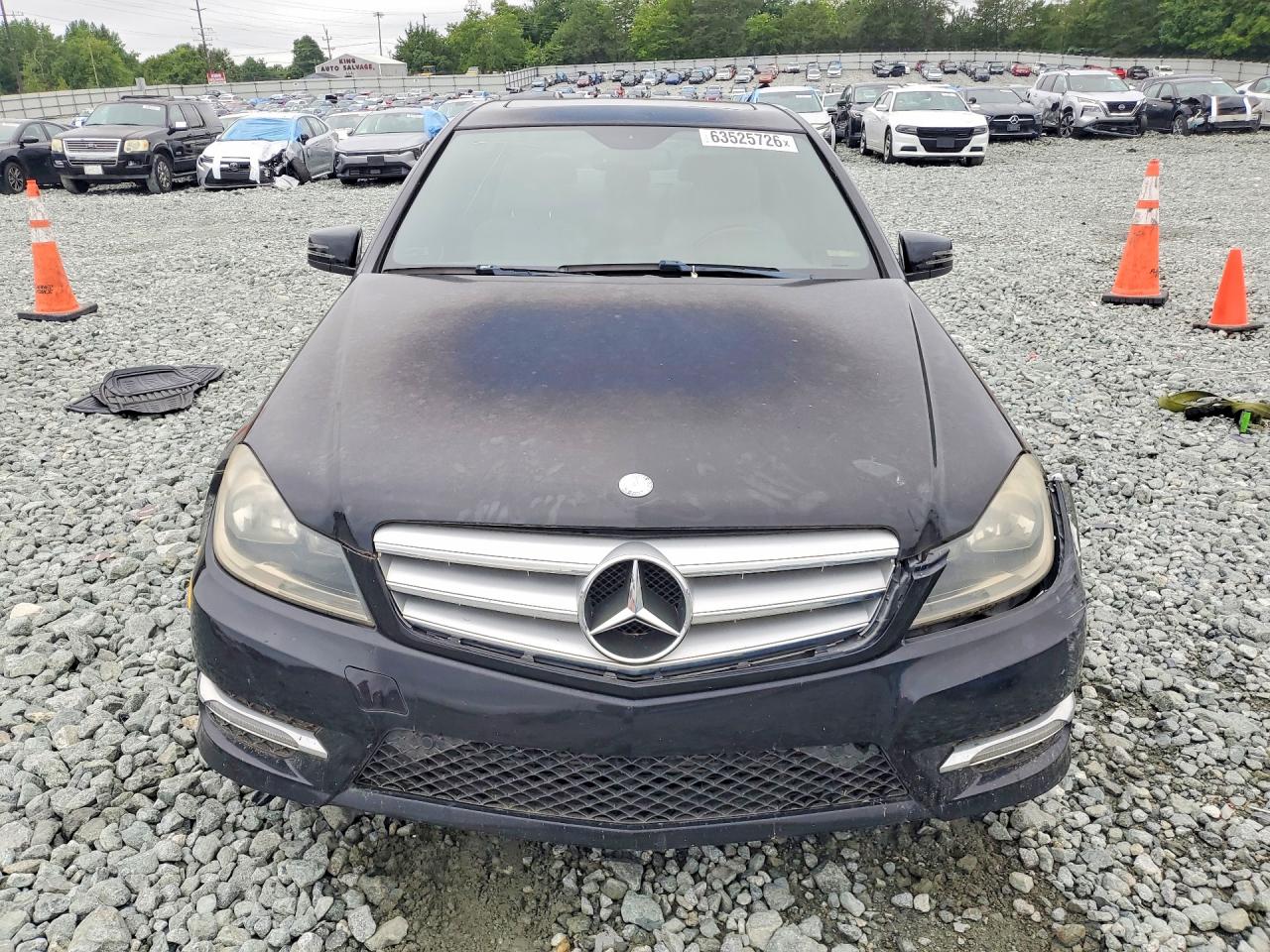 2013 Mercedes-benz C 250 Black vin: WDDGF4HBXDA862321