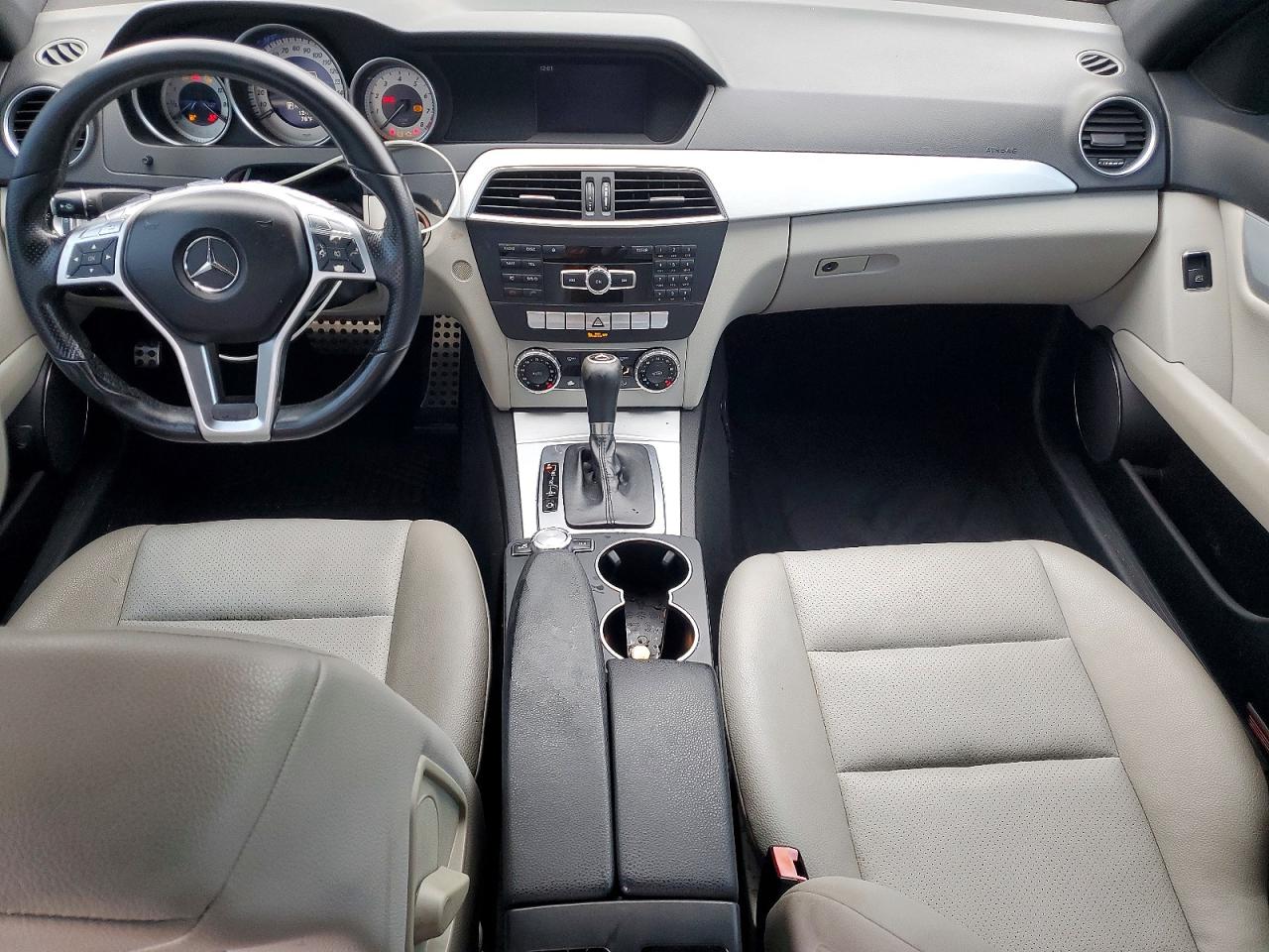 2013 Mercedes-benz C 250 Black vin: WDDGF4HBXDA862321