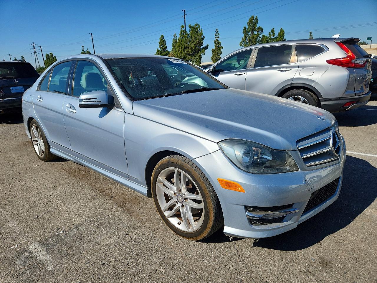 2013 Mercedes-benz C 250 Blue vin: WDDGF4HBXDA869690