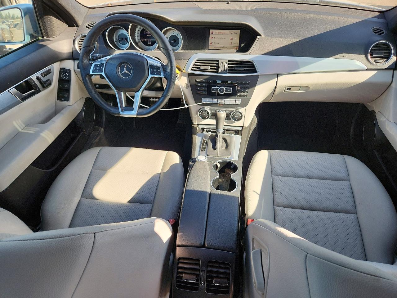 2013 Mercedes-benz C 250 Blue vin: WDDGF4HBXDA869690