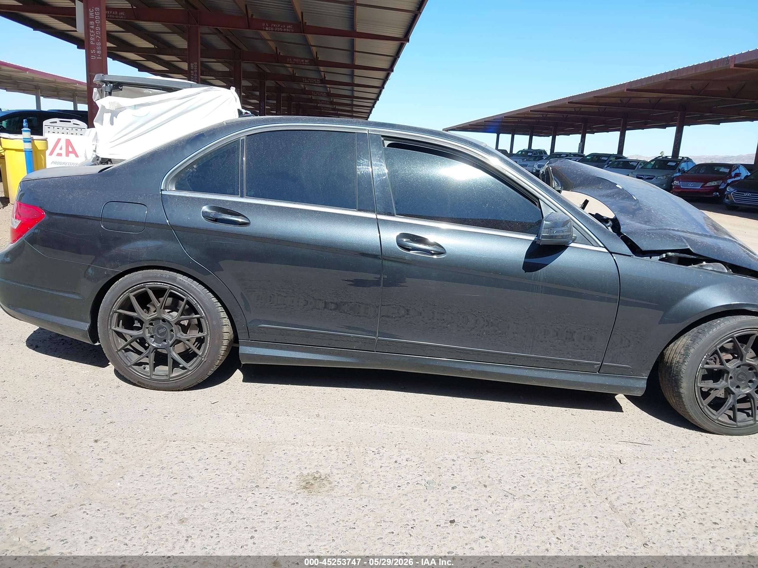 2013 Mercedes-benz C 250 Sport Black vin: WDDGF4HBXDG088763
