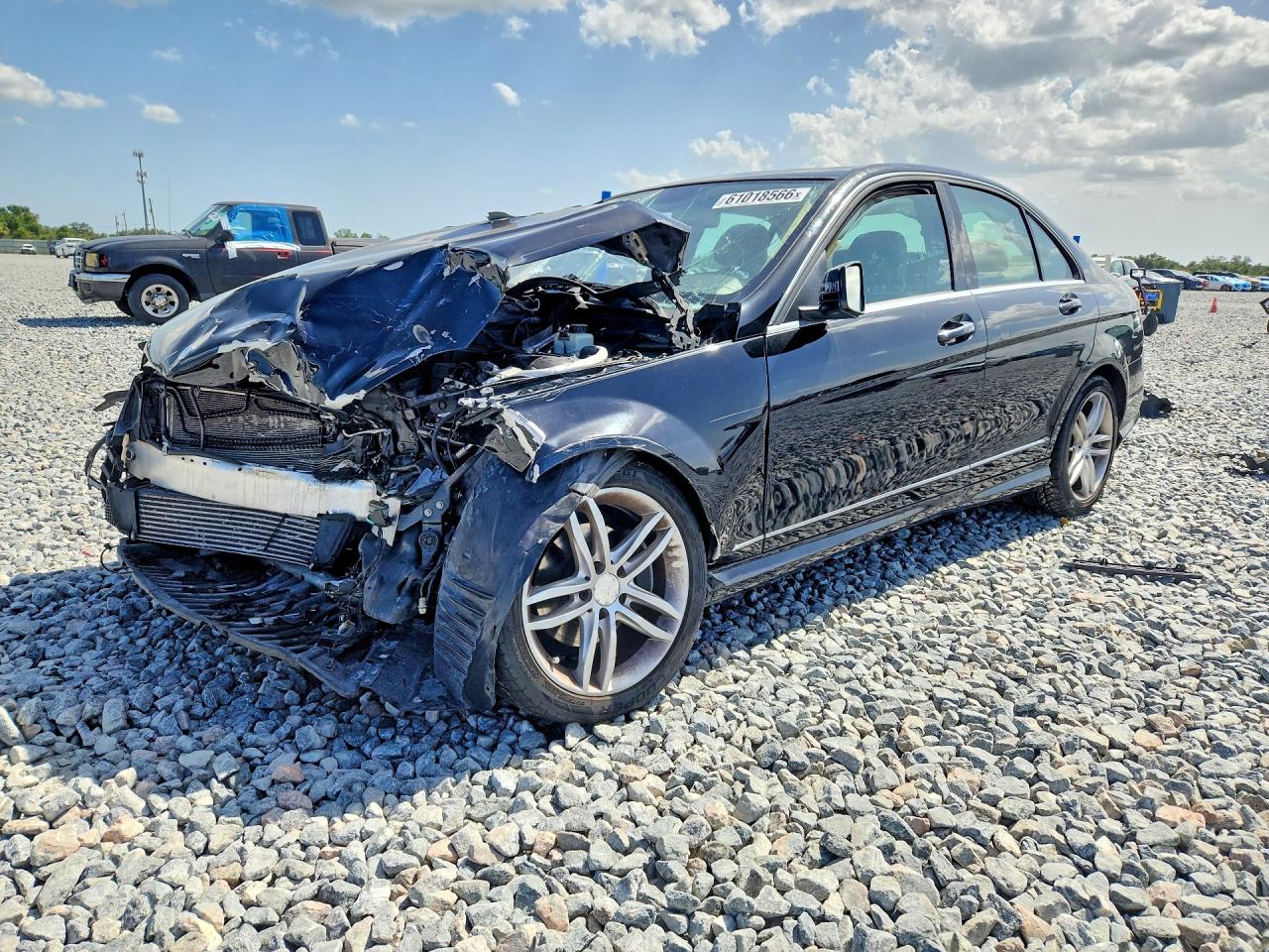 2013 Mercedes-benz C 250 Black vin: WDDGF4HBXDG101799