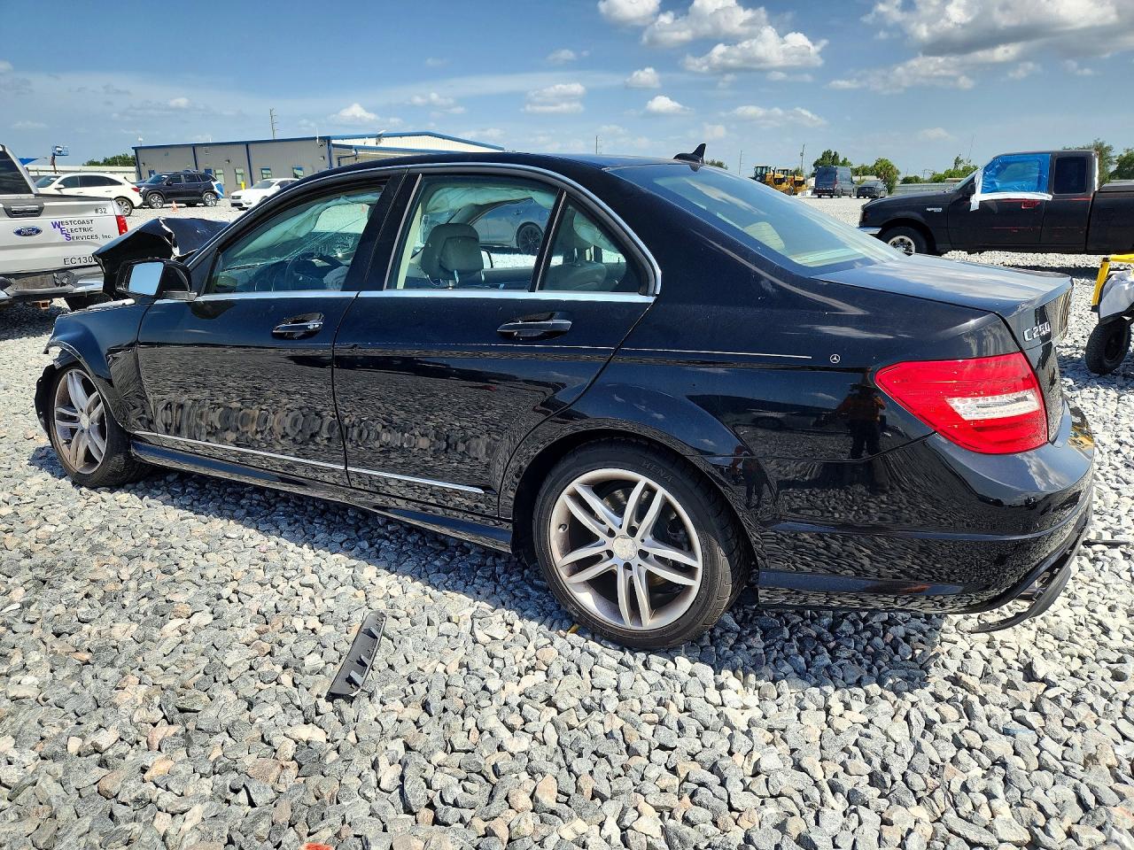 2013 Mercedes-benz C 250 Black vin: WDDGF4HBXDG101799