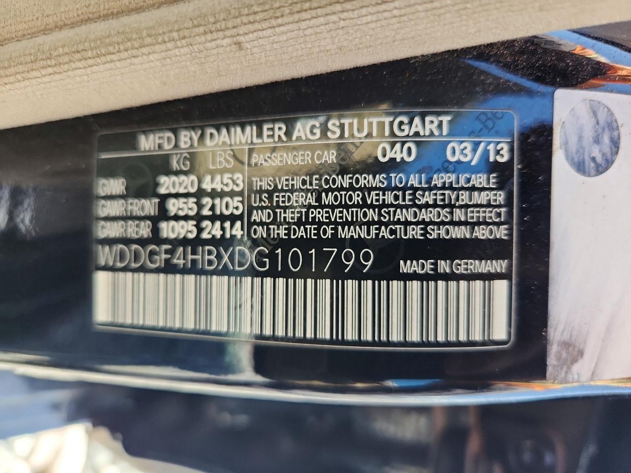 2013 Mercedes-benz C 250 Black vin: WDDGF4HBXDG101799