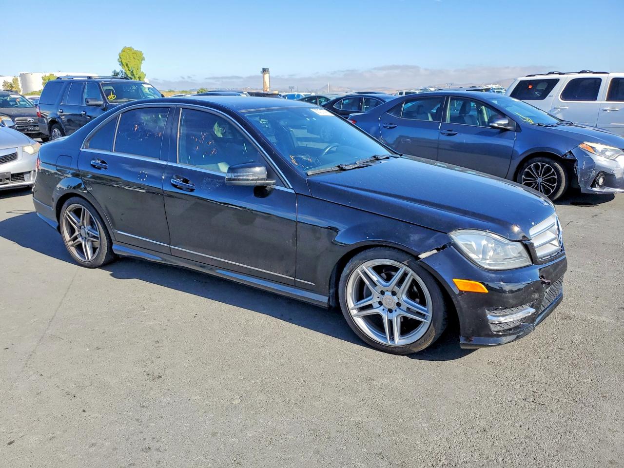 2013 Mercedes-benz C 250 Black vin: WDDGF4HBXDR252386