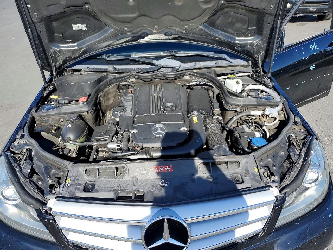 2013 Mercedes-benz C 250 Black vin: WDDGF4HBXDR252386