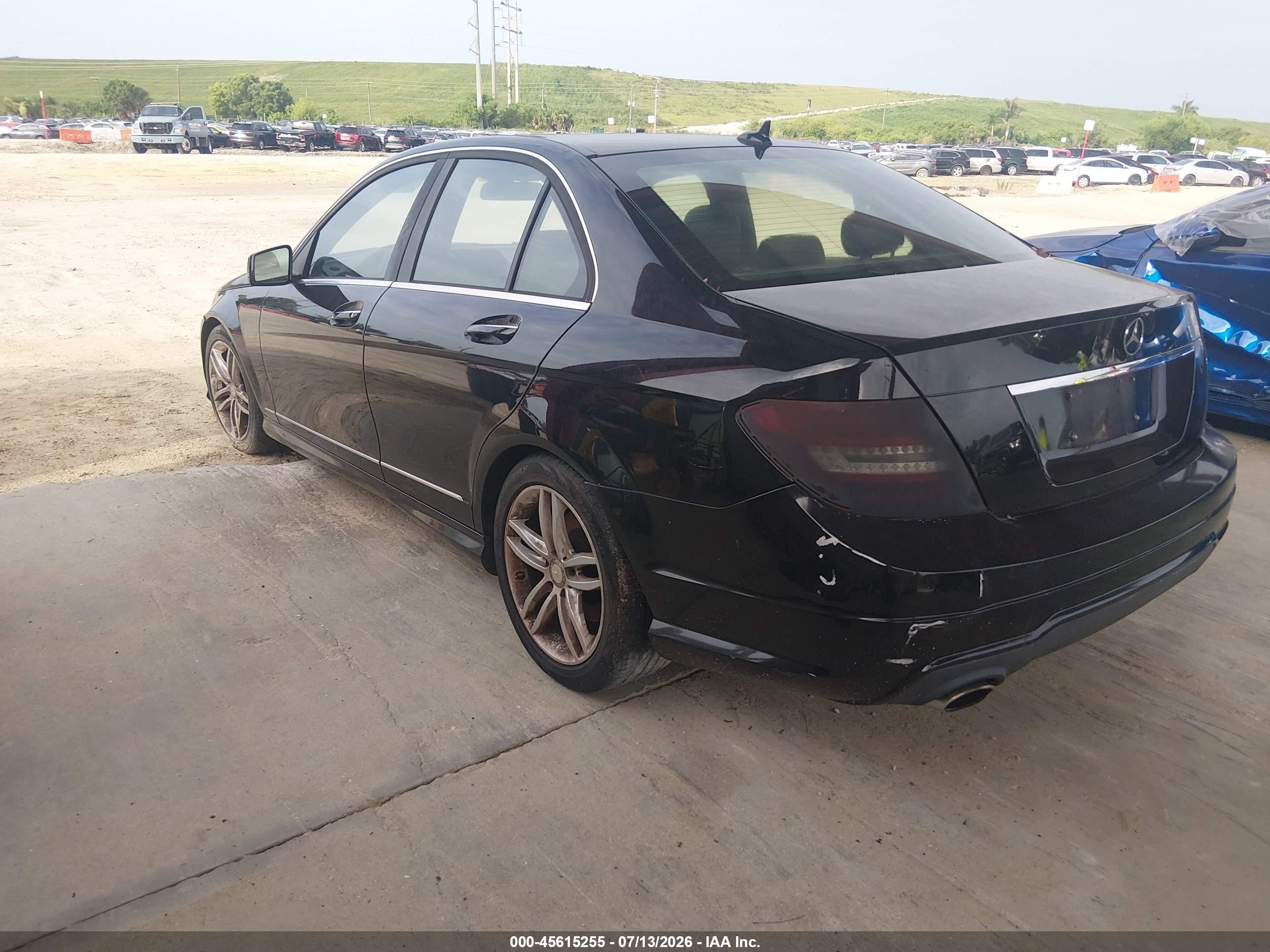 2013 Mercedes-benz C 250 Sport Black vin: WDDGF4HBXDR269981
