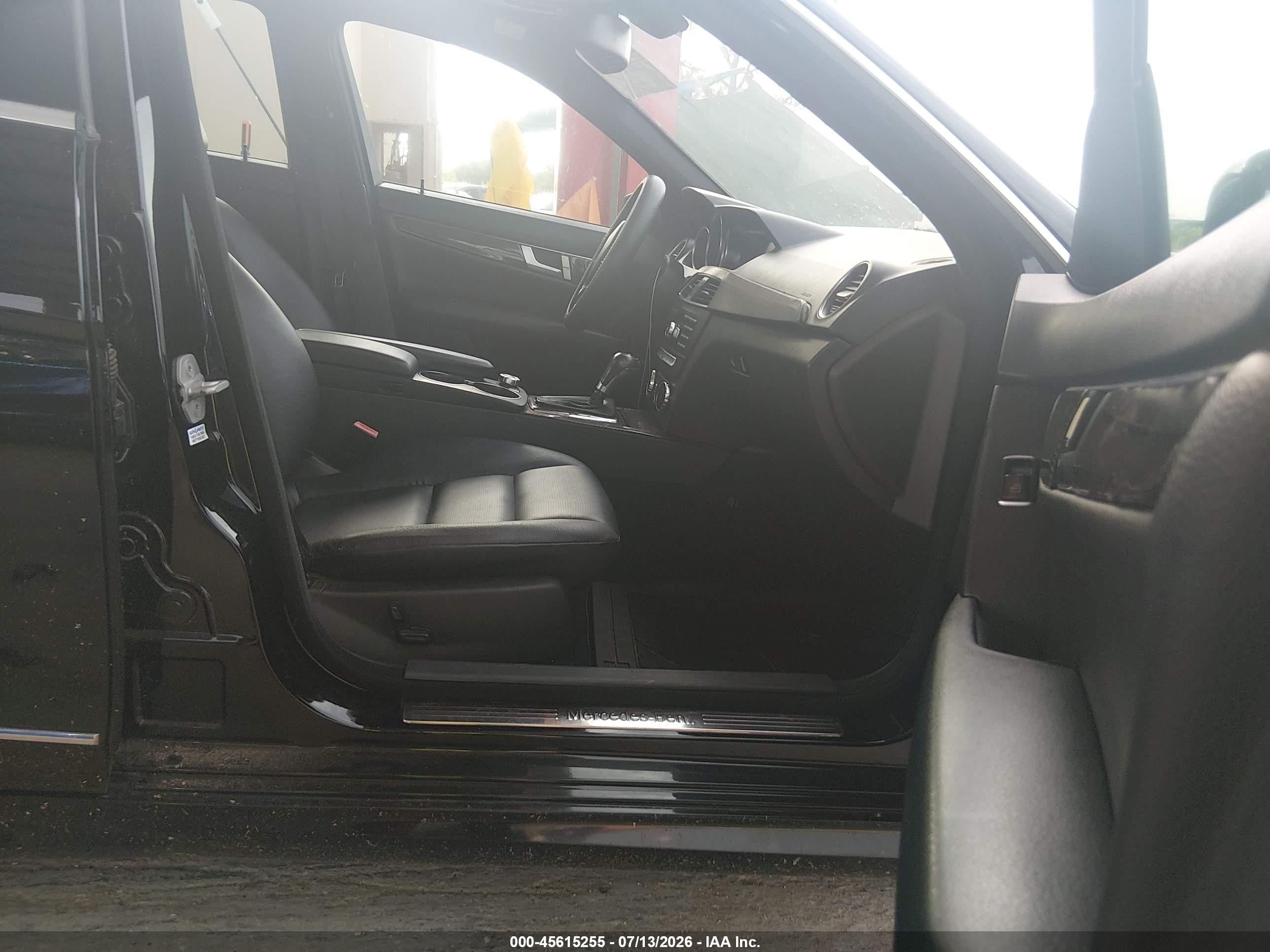 2013 Mercedes-benz C 250 Sport Black vin: WDDGF4HBXDR269981