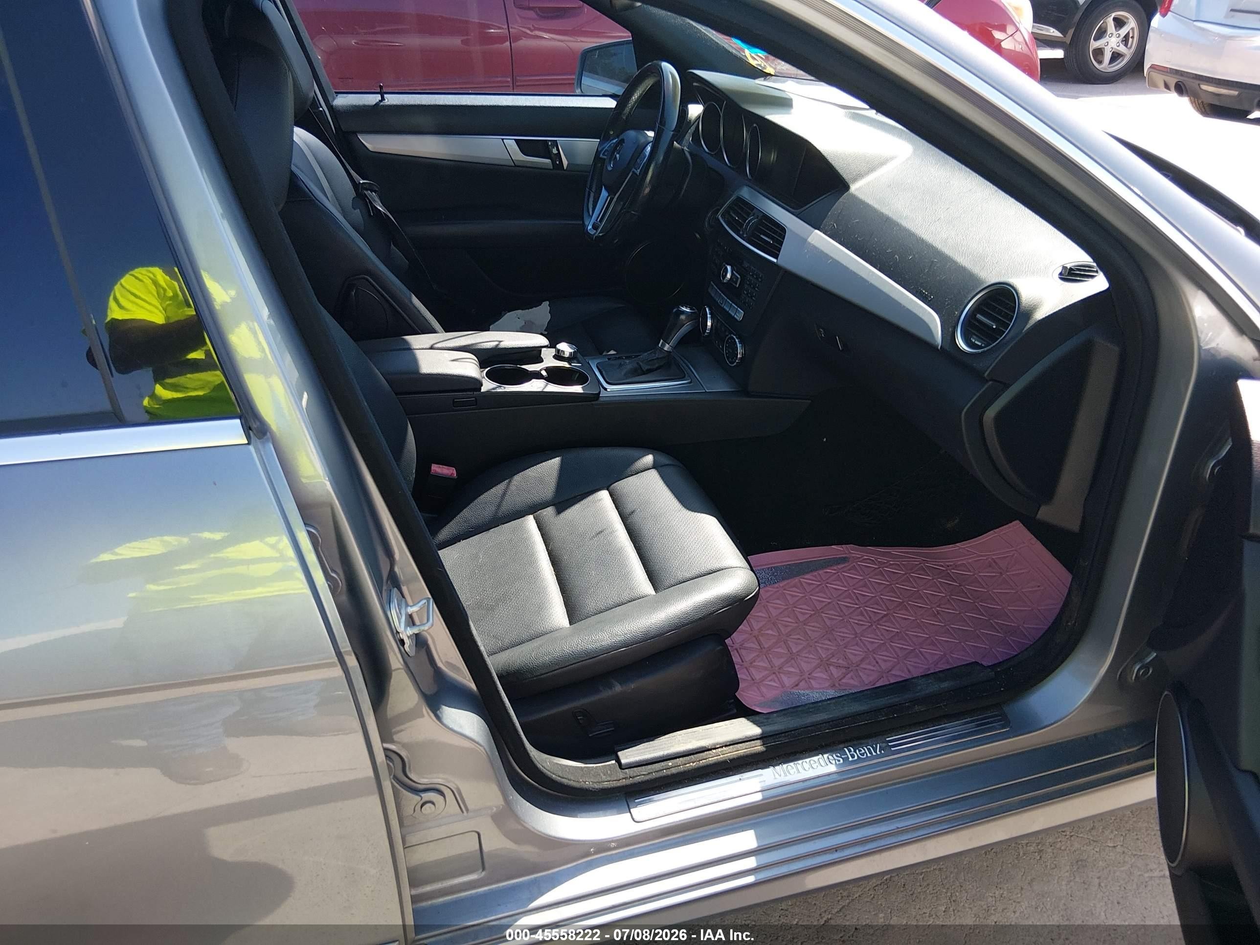 2013 Mercedes-benz C 250 Sport Silver vin: WDDGF4HBXDR273321