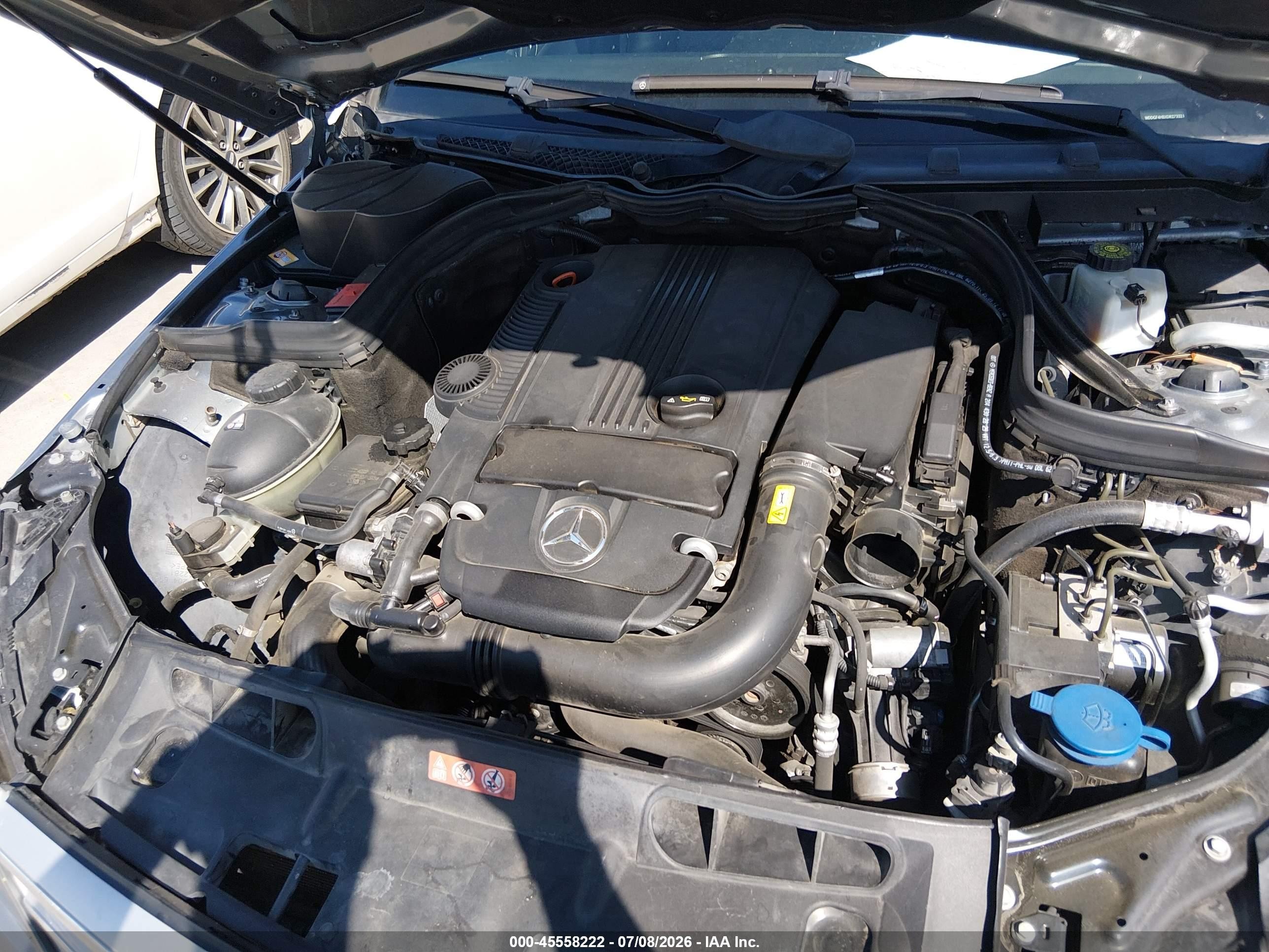 2013 Mercedes-benz C 250 Sport Silver vin: WDDGF4HBXDR273321