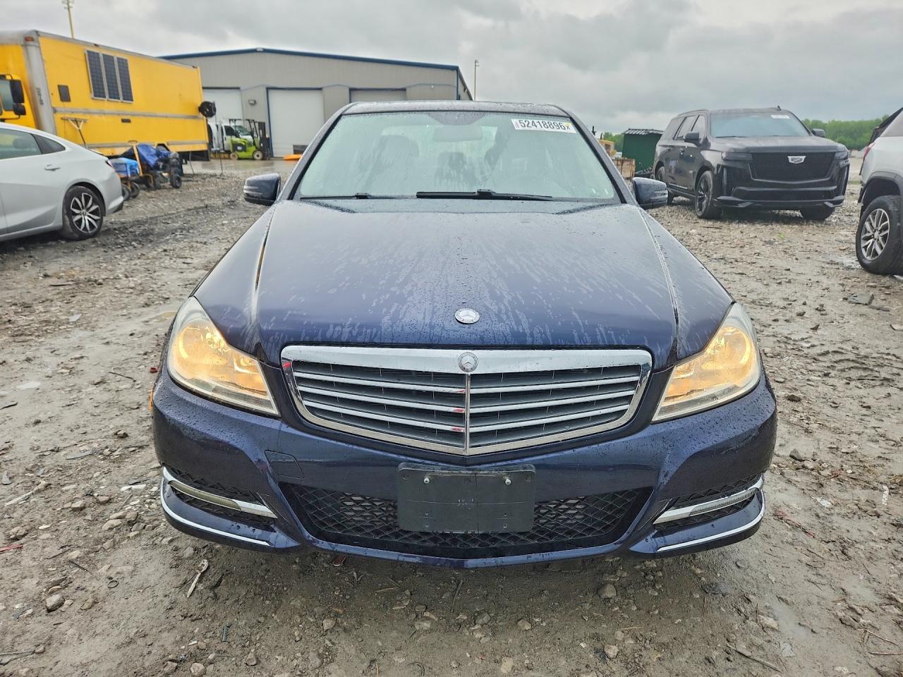 2013 Mercedes-benz C 250 Blue vin: WDDGF4HBXDR275425
