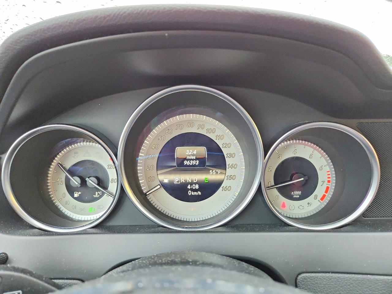 2013 Mercedes-benz C 250 Blue vin: WDDGF4HBXDR275425