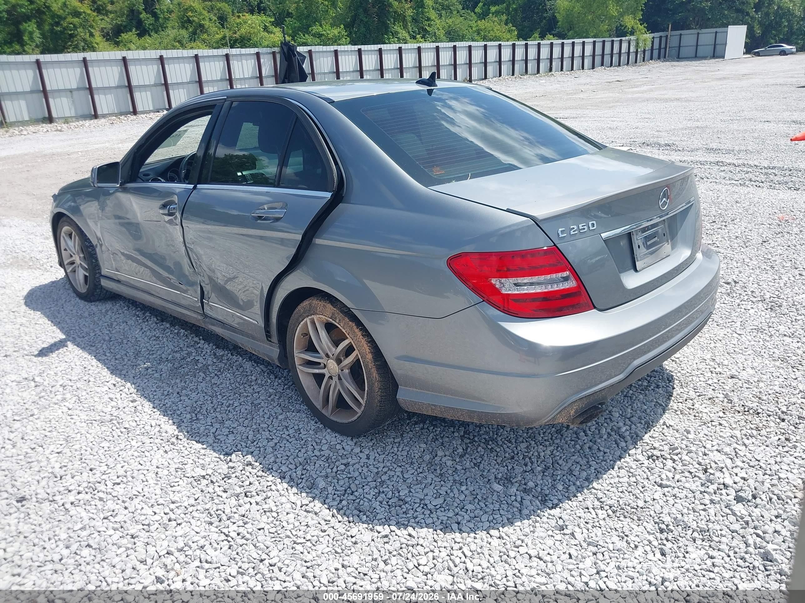 2013 Mercedes-benz C 250 Sport Gray vin: WDDGF4HBXDR294105